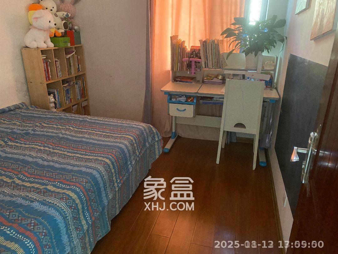 钰龙天下一期  2室2厅1卫    2200.0元/月室内图