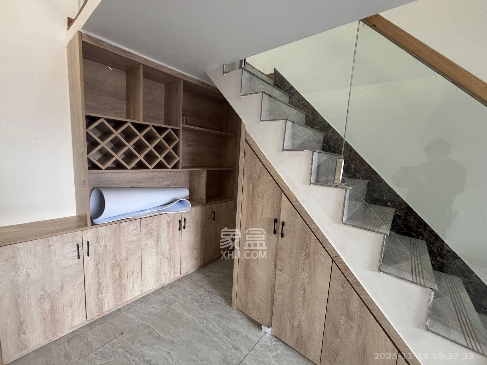 荣盛花语书苑 1室0厅0卫 2200.0元/月 荣盛花语书苑 1室0厅0卫 2200.0元/月室内图