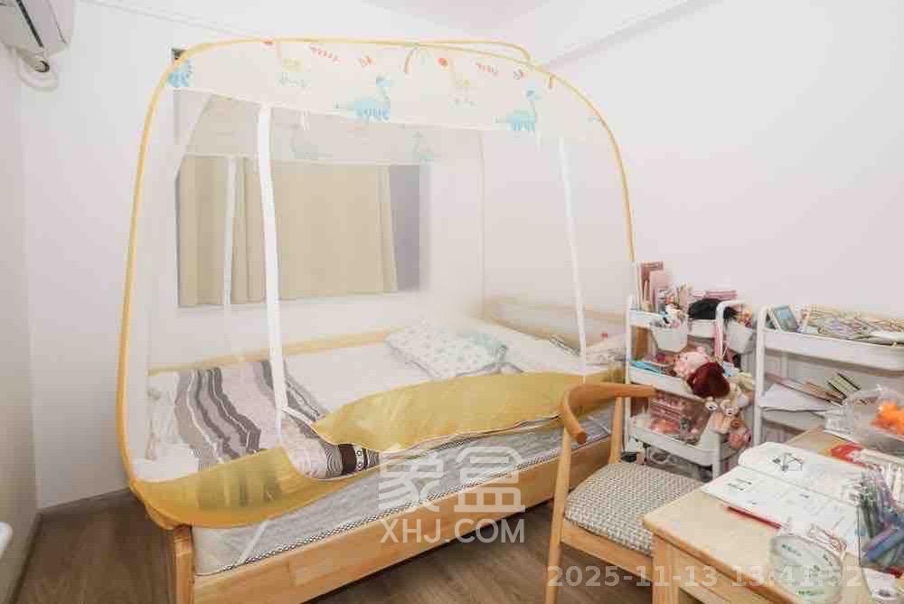 南山梅溪一方  3室2厅2卫    2800.0元/月室内图