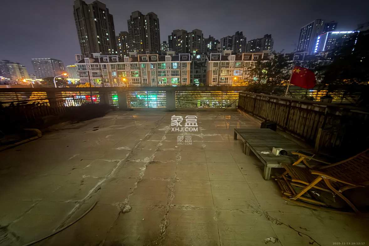 锦湘国际星城二期(锦雅苑) 3室2厅2卫 2800.0元/月 锦湘国际星城二期(锦雅苑) 3室2厅2卫 2800.0元/月室内图