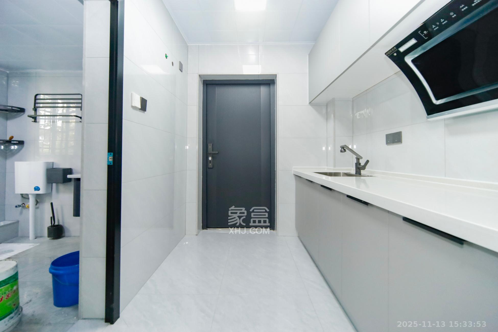 中建桂苑  1室1厅1卫    36.8万厨房