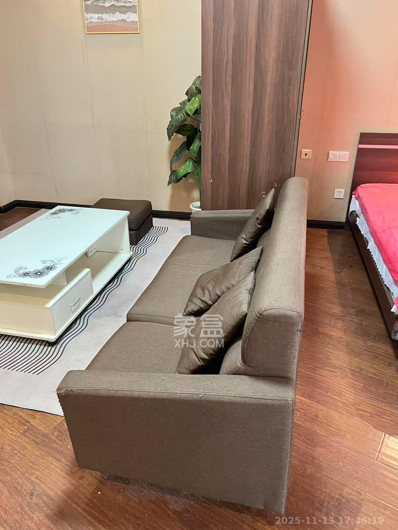 铂宫  1室1厅1卫    1900.0元/月室内图