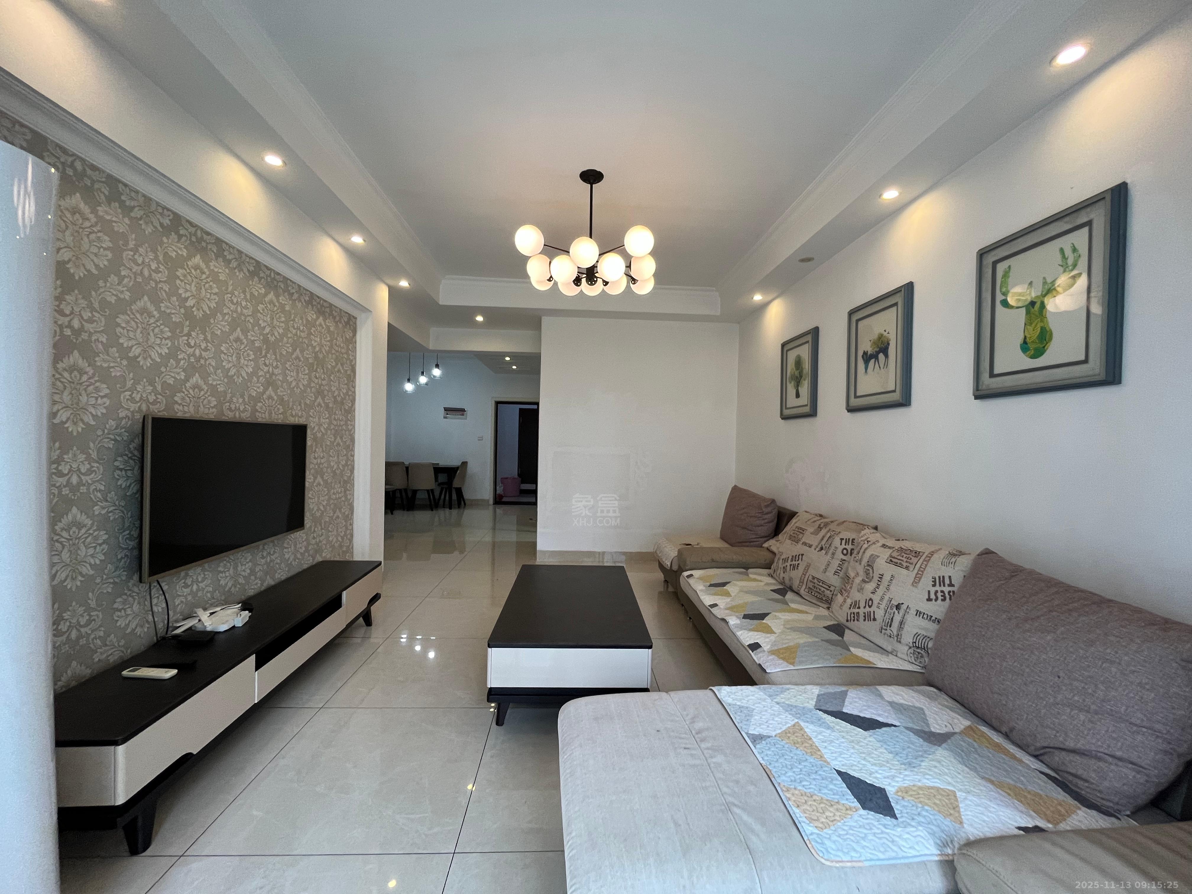 山水洲城华晨第一城 3室2厅1卫 1800.0元/月 山水洲城华晨第一城 3室2厅1卫 1800.0元/月室内图