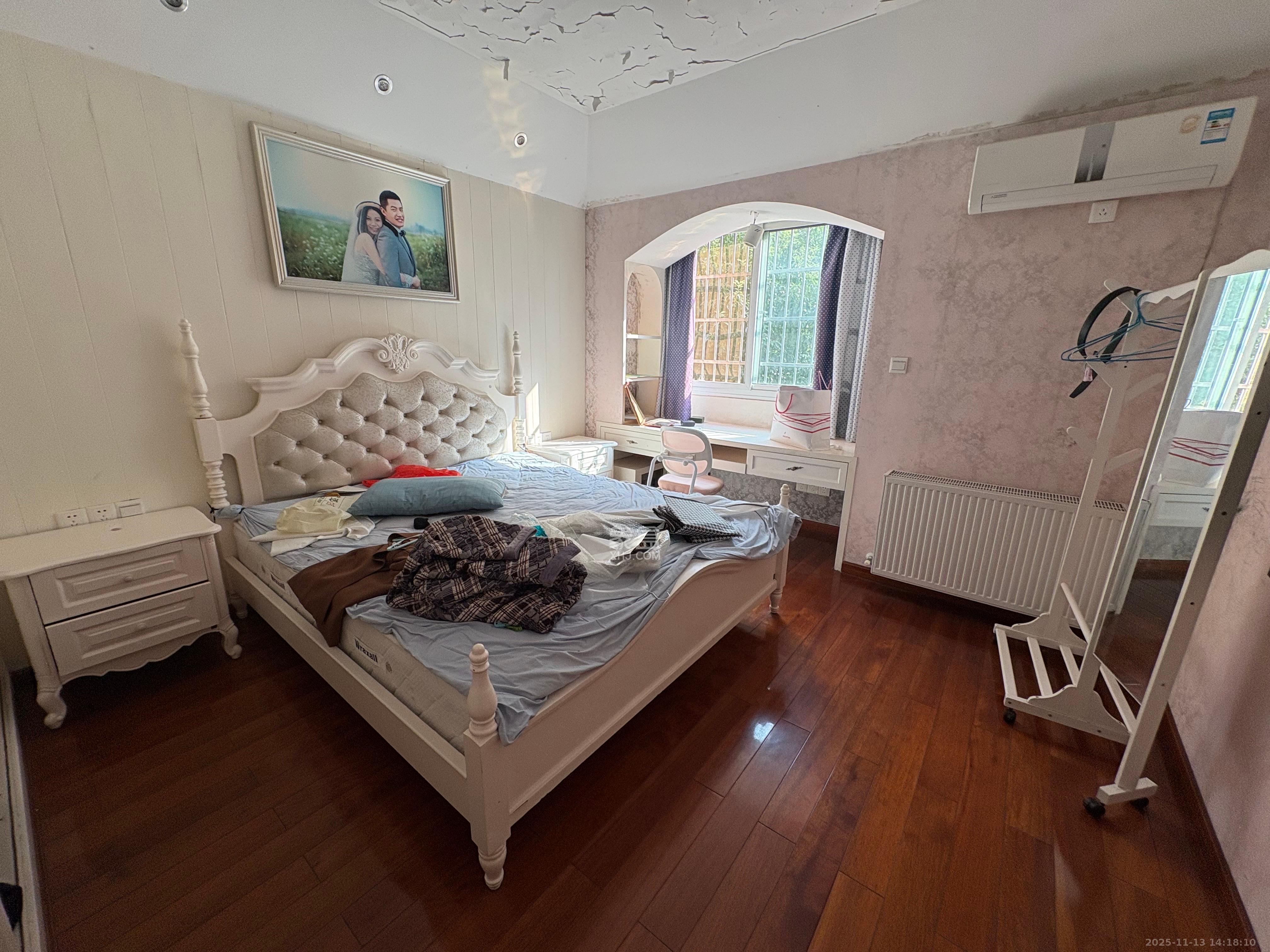 山水湾  3室2厅2卫    2500.0元/月室内图