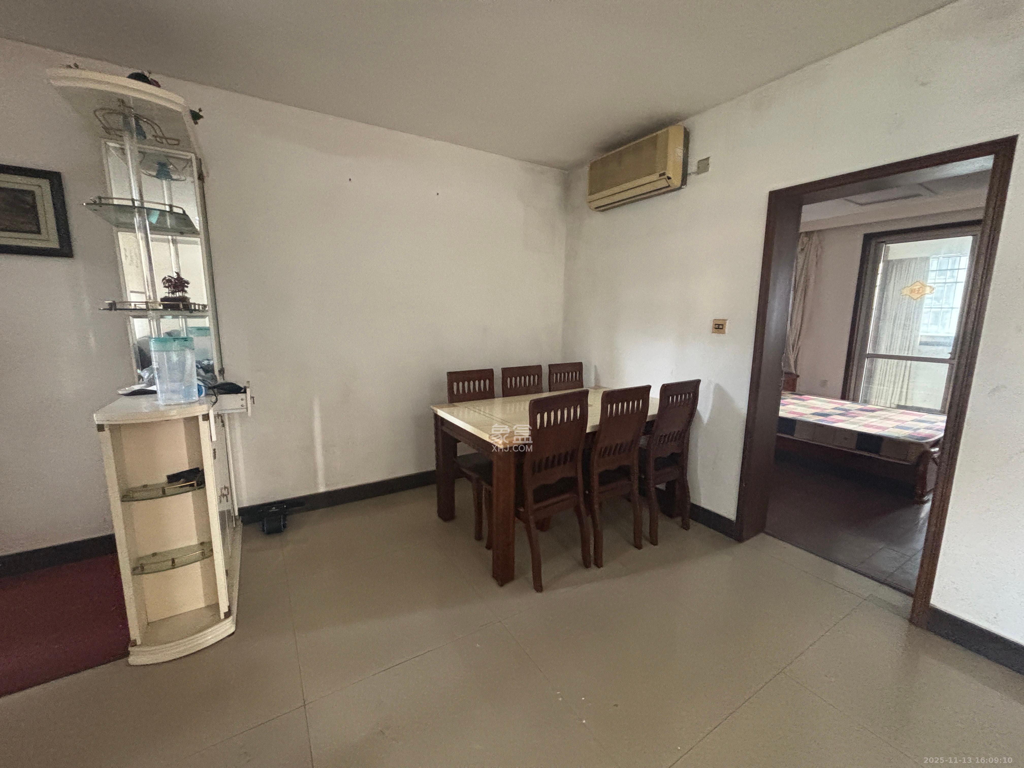 中建嘉苑  3室2厅1卫    1500.0元/月室内图