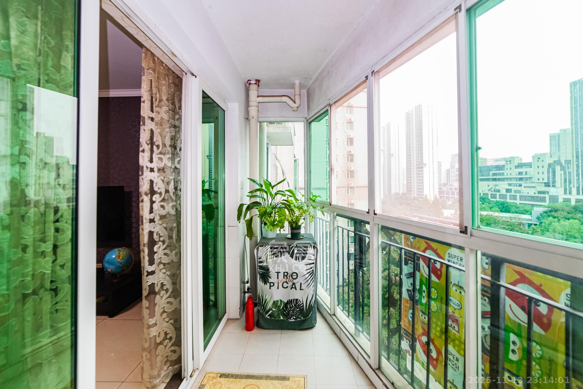 珠江花城一期桂苑 3室2厅2卫 75.0万 珠江花城一期桂苑 3室2厅2卫 75.0万阳台