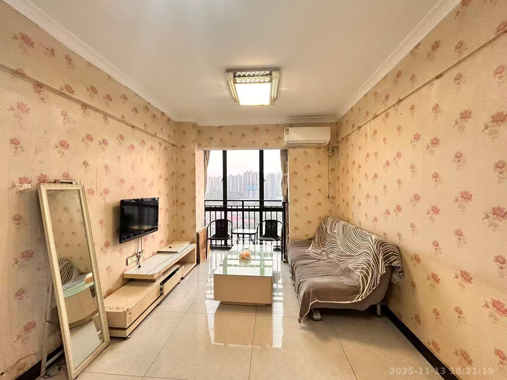 兴威帕克水岸  1室1厅1卫    1600.0元/月室内图1