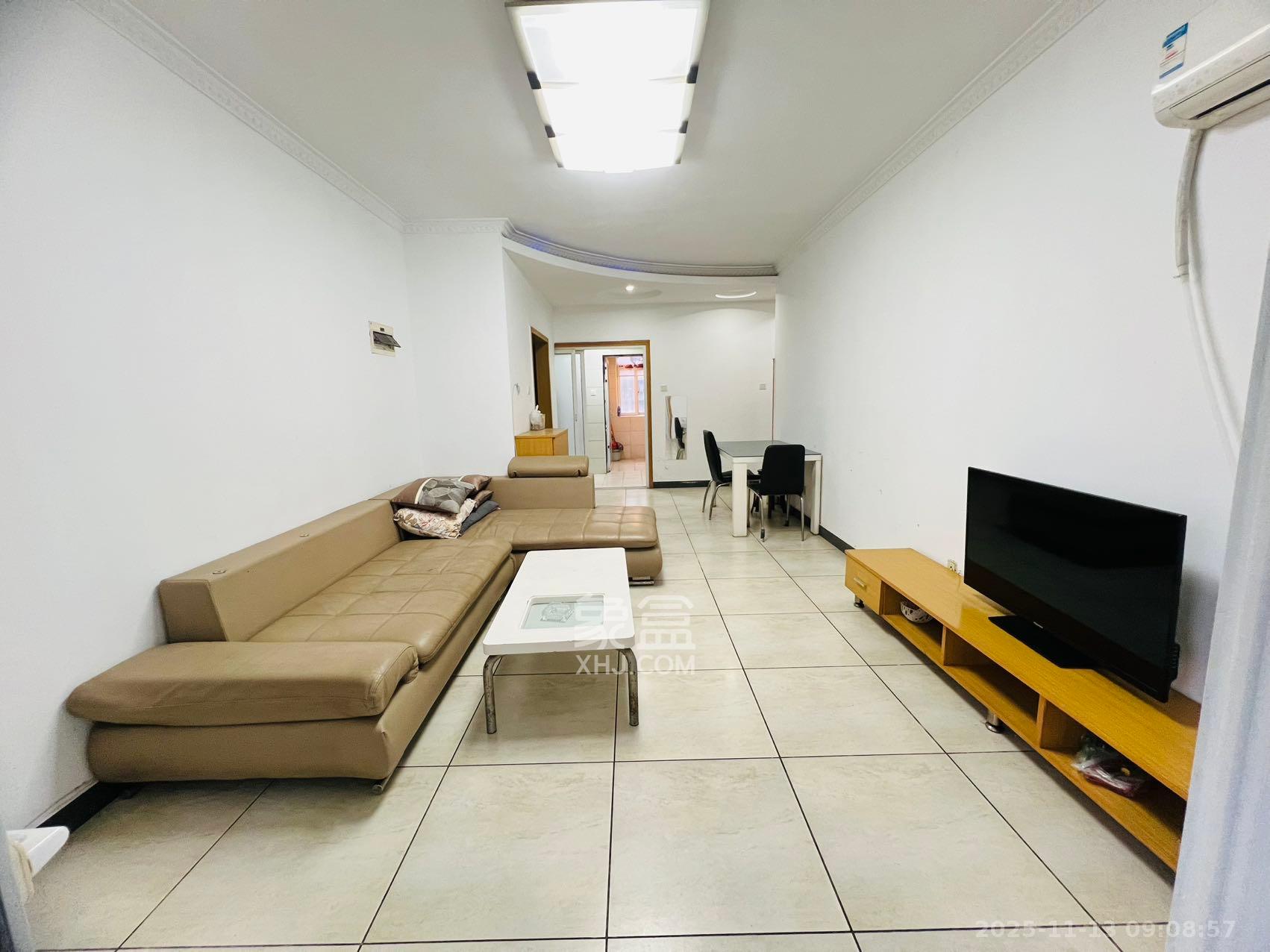 一品东庭 3室2厅2卫 2300.0元/月 一品东庭 3室2厅2卫 2300.0元/月室内图