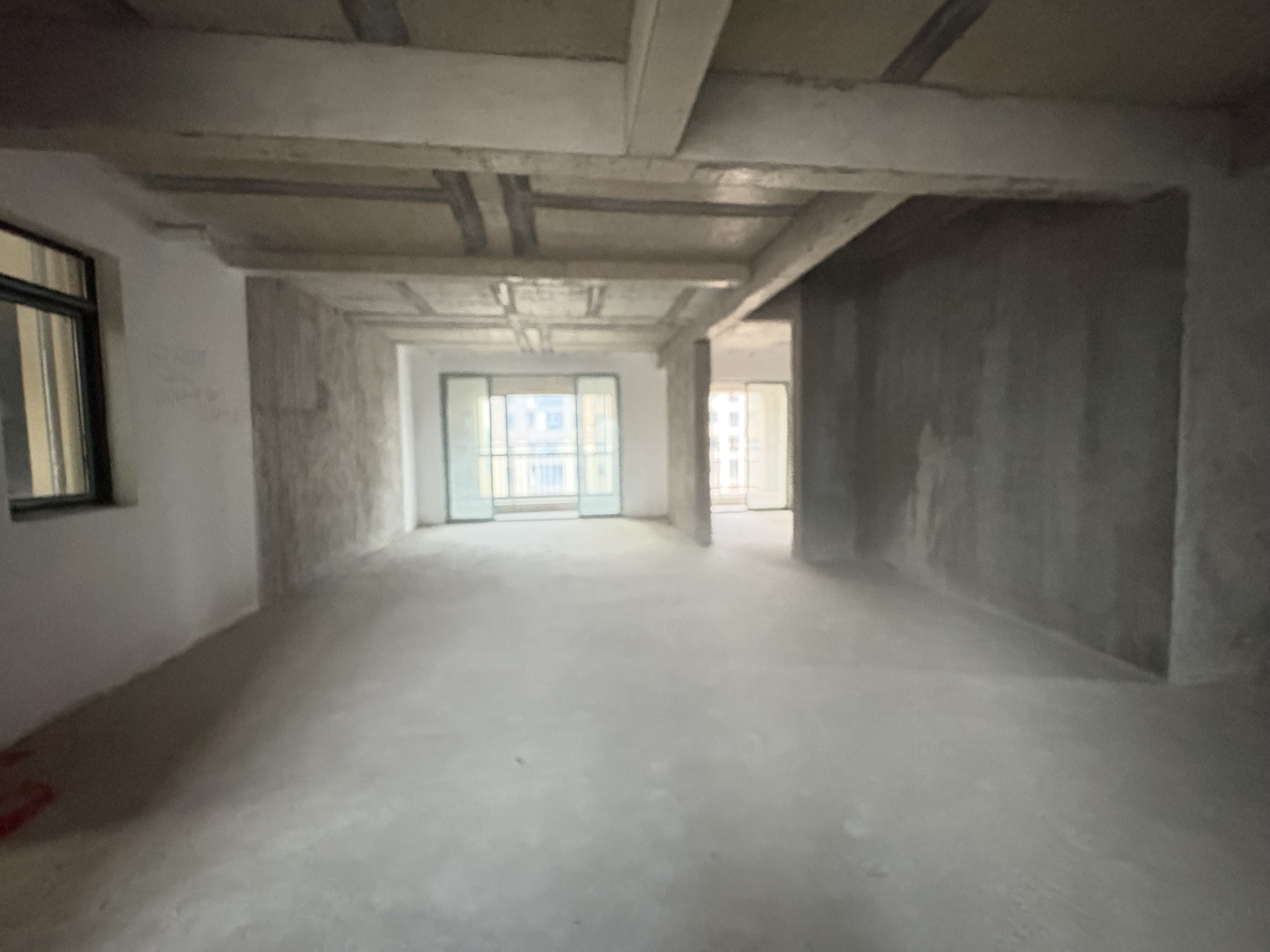 融冠蜜城  5室2厅2卫    80.0万