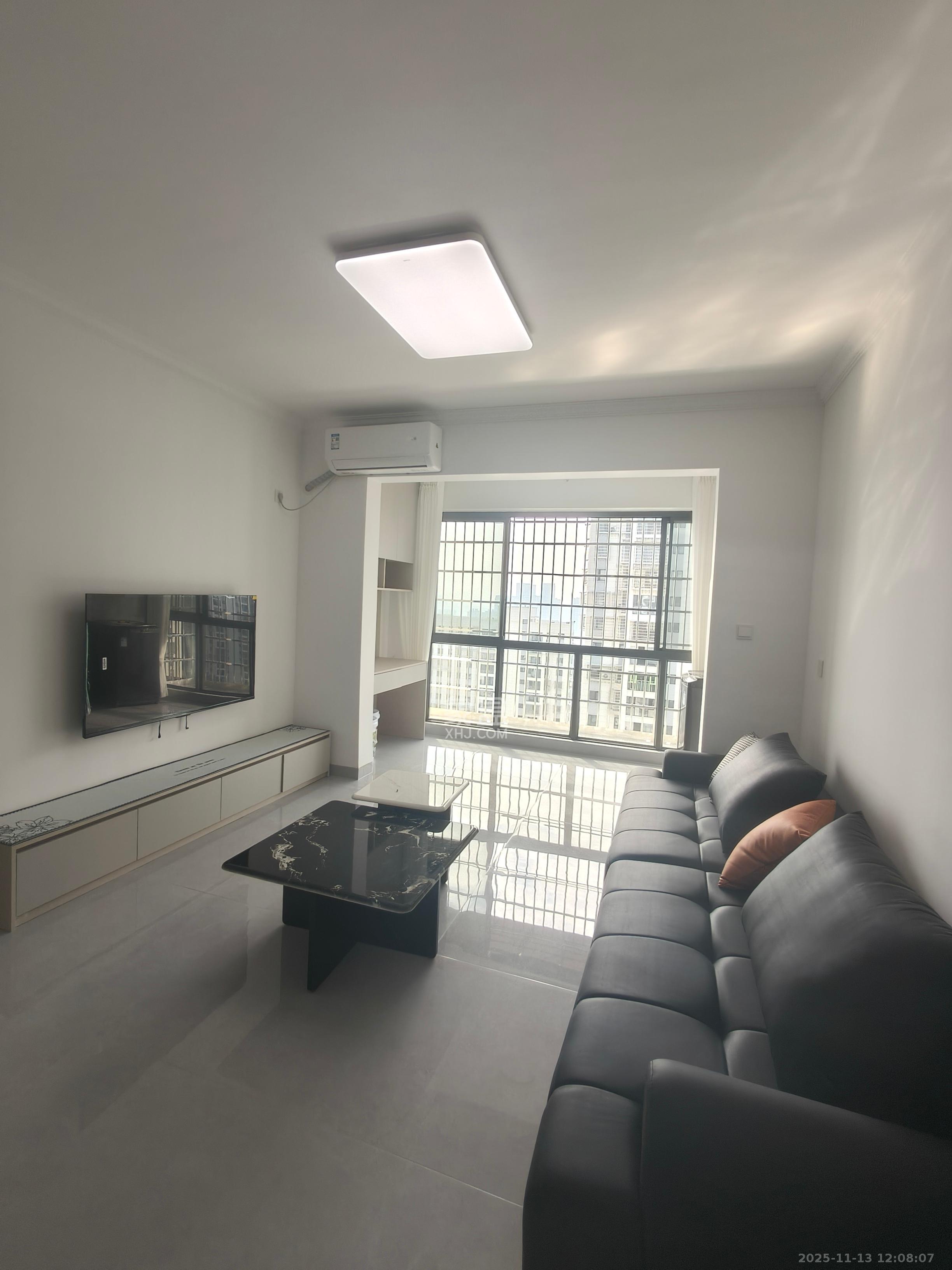 和景家园二期  2室2厅1卫    1850.0元/月室内图1