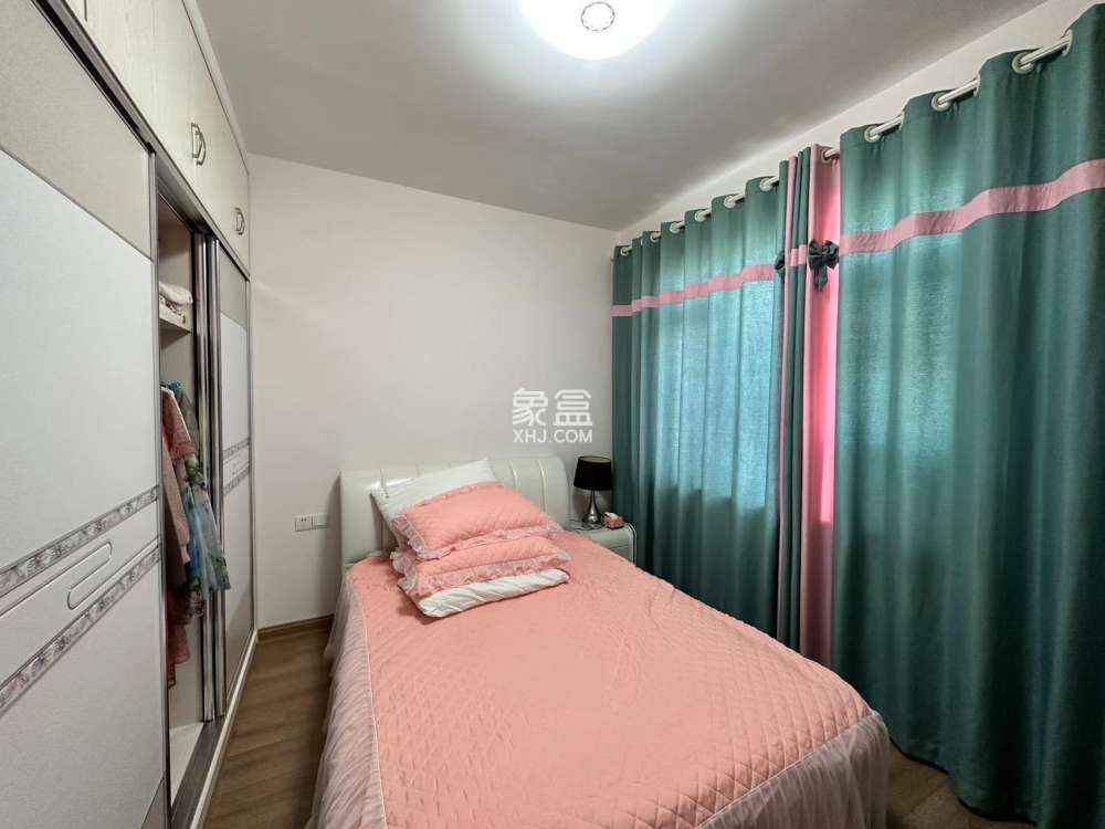 和顺天河广场（型格广场）  3室2厅2卫    70.0万室内图