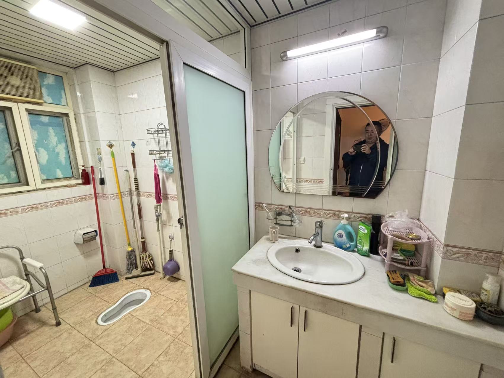 电信小区泰山花园 4室2厅2卫 55.0万 电信小区泰山花园 4室2厅2卫 55.0万室内图