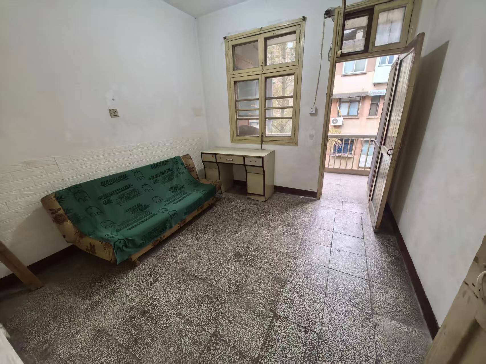 红旗北路散盘 2室1厅1卫 16.8万 红旗北路散盘 2室1厅1卫 16.8万室内图