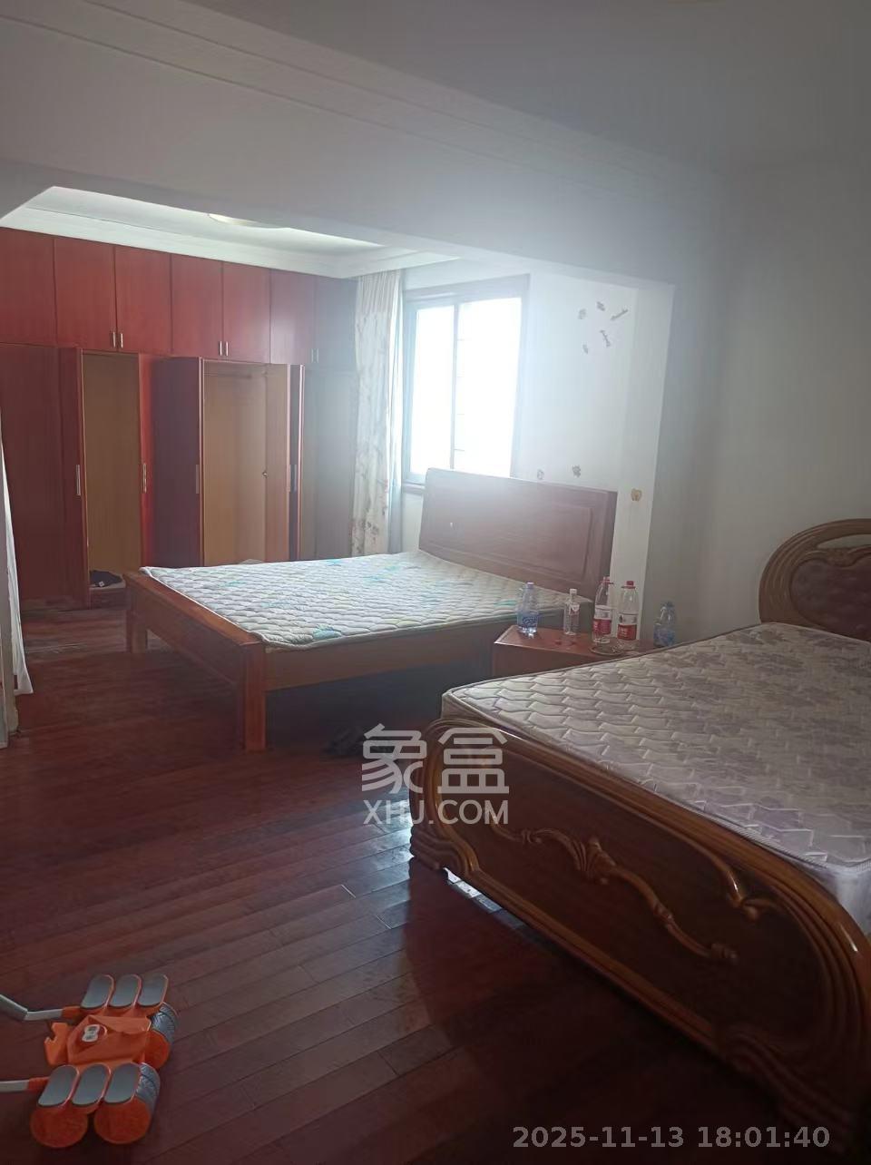 海东青大厦  4室1厅2卫    4200.0元/月室内图