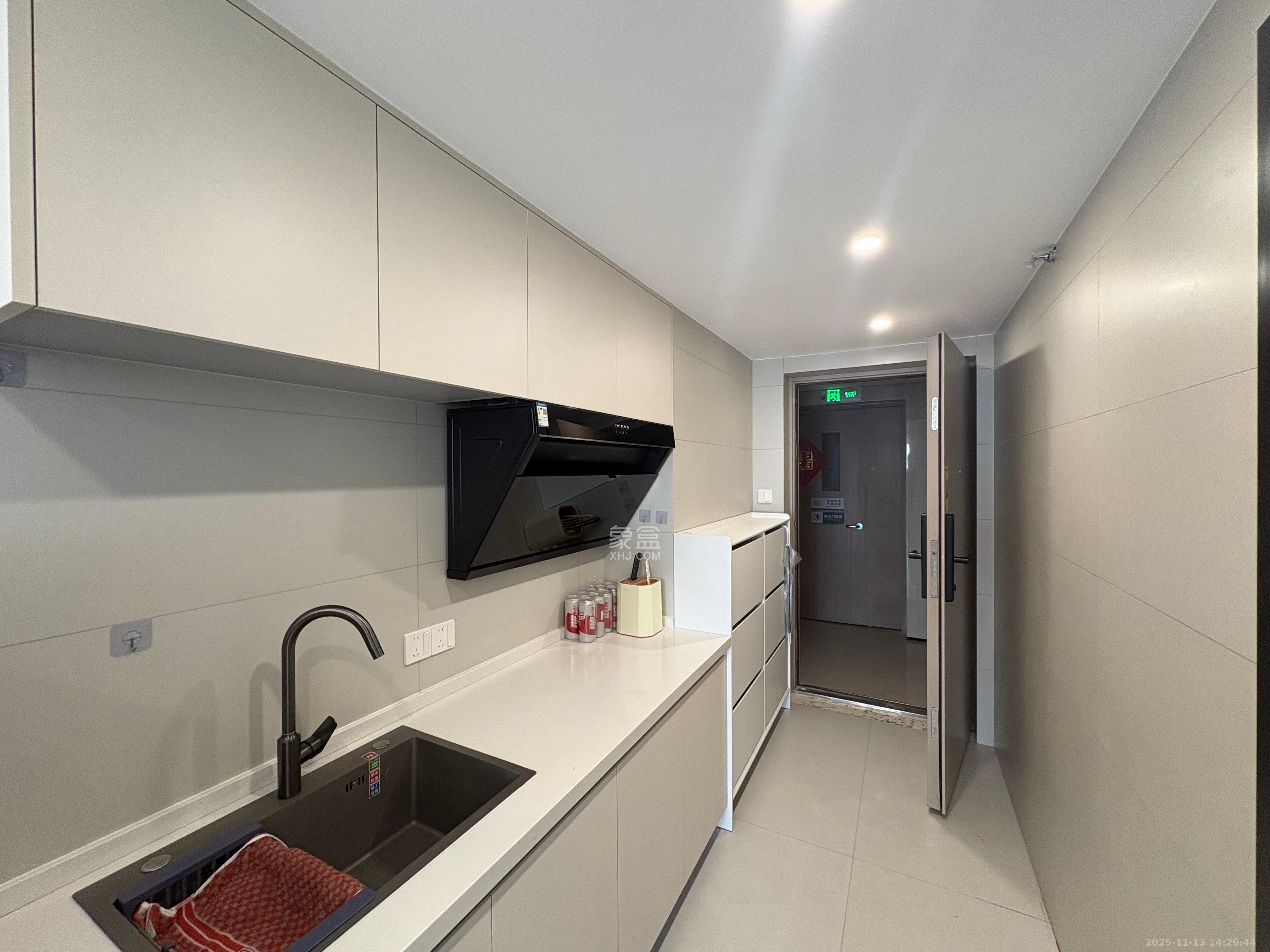 保利中环广场（保利中悦苑）  2室1厅1卫    2400.0元/月室内图