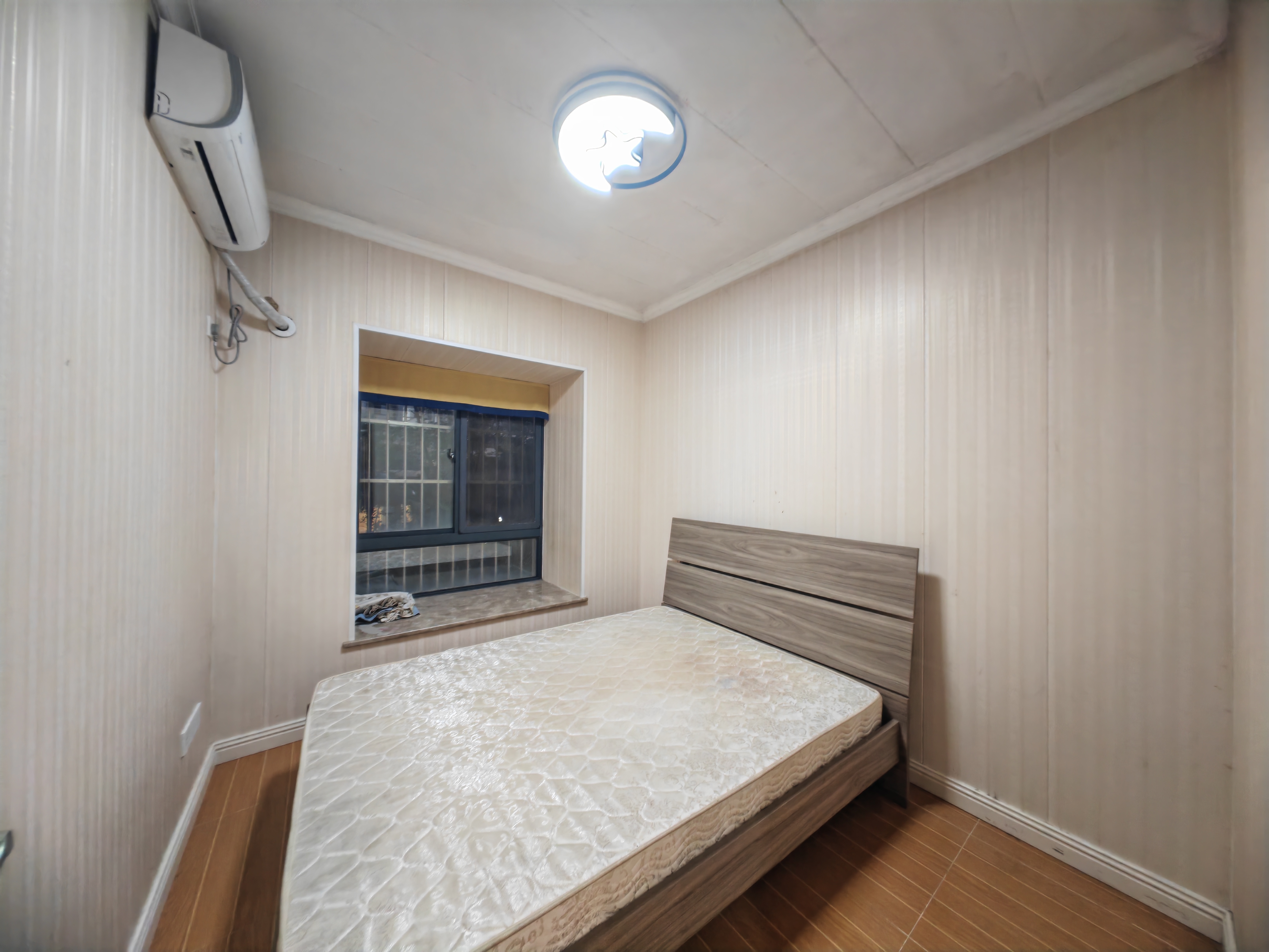 新城吾悦广场  3室2厅2卫    3200.0元/月室内图