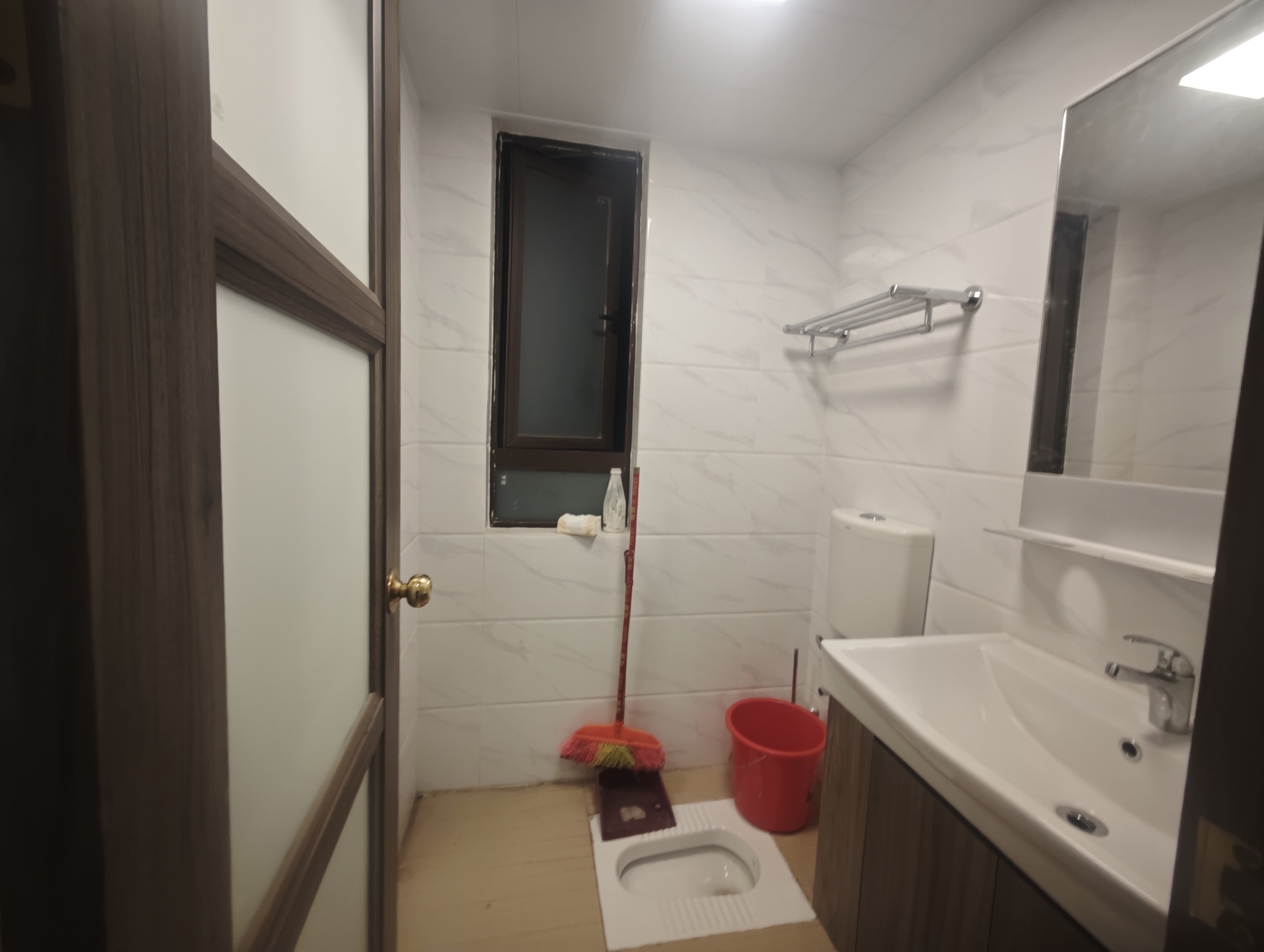 碧桂园豪园-二期 3室2厅2卫 1500.0元/月 碧桂园豪园-二期 3室2厅2卫 1500.0元/月室内图