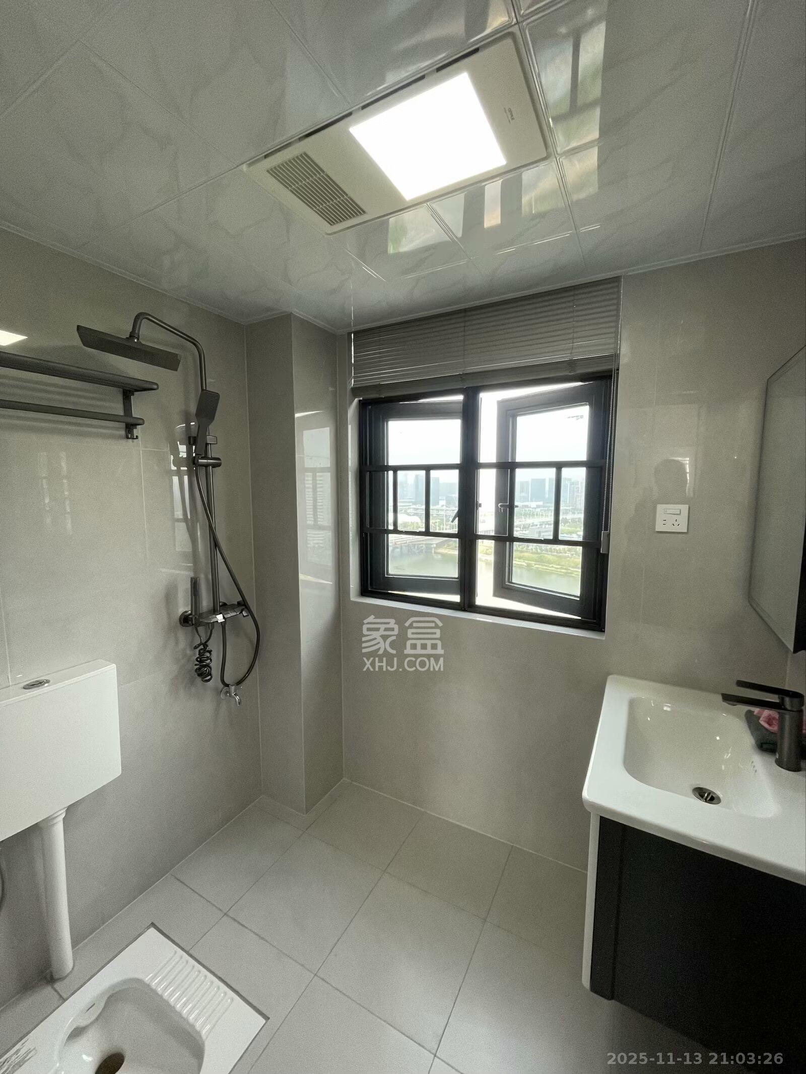 嘉雨东苑  2室1厅1卫    2800.0元/月室内图