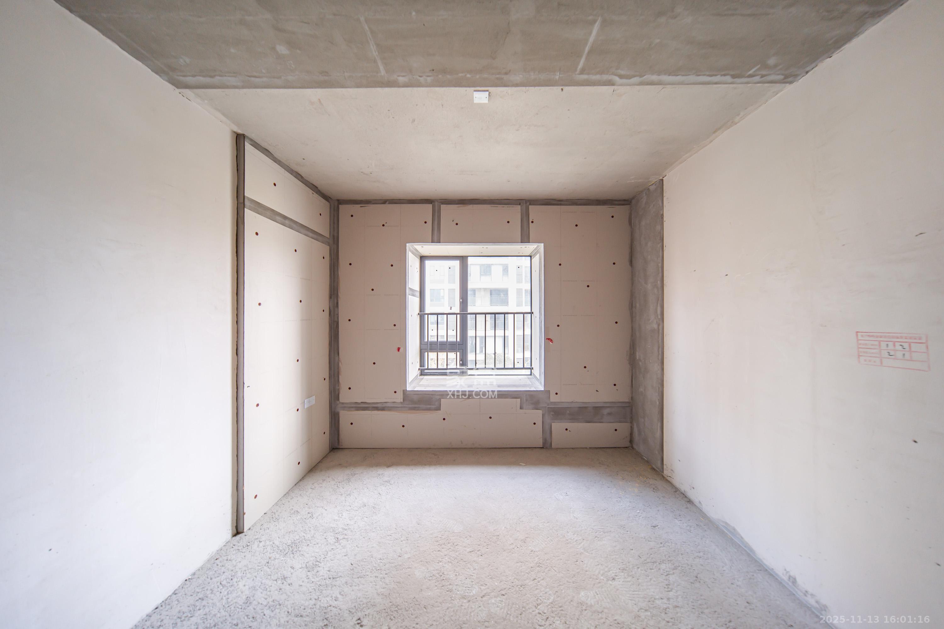 城发恒伟东风映1897 4室2厅2卫 340.0万 城发恒伟东风映1897 4室2厅2卫 340.0万卧室