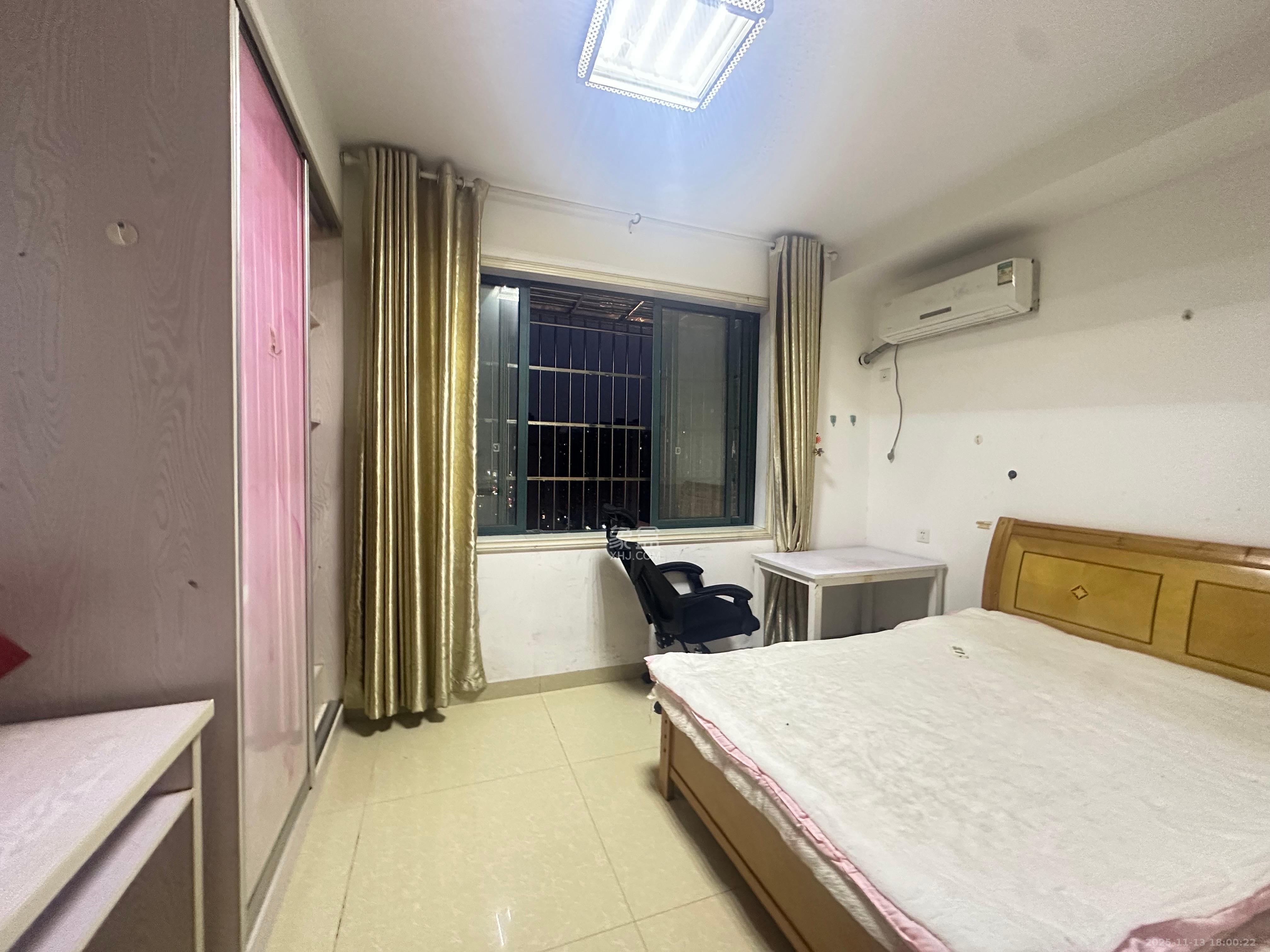 松雅湖畔  1室1厅1卫    750.0元/月