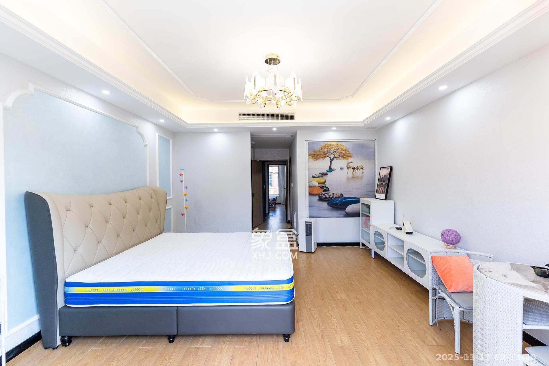 盈峰翠邸  5室2厅4卫    12000.0元/月室内图