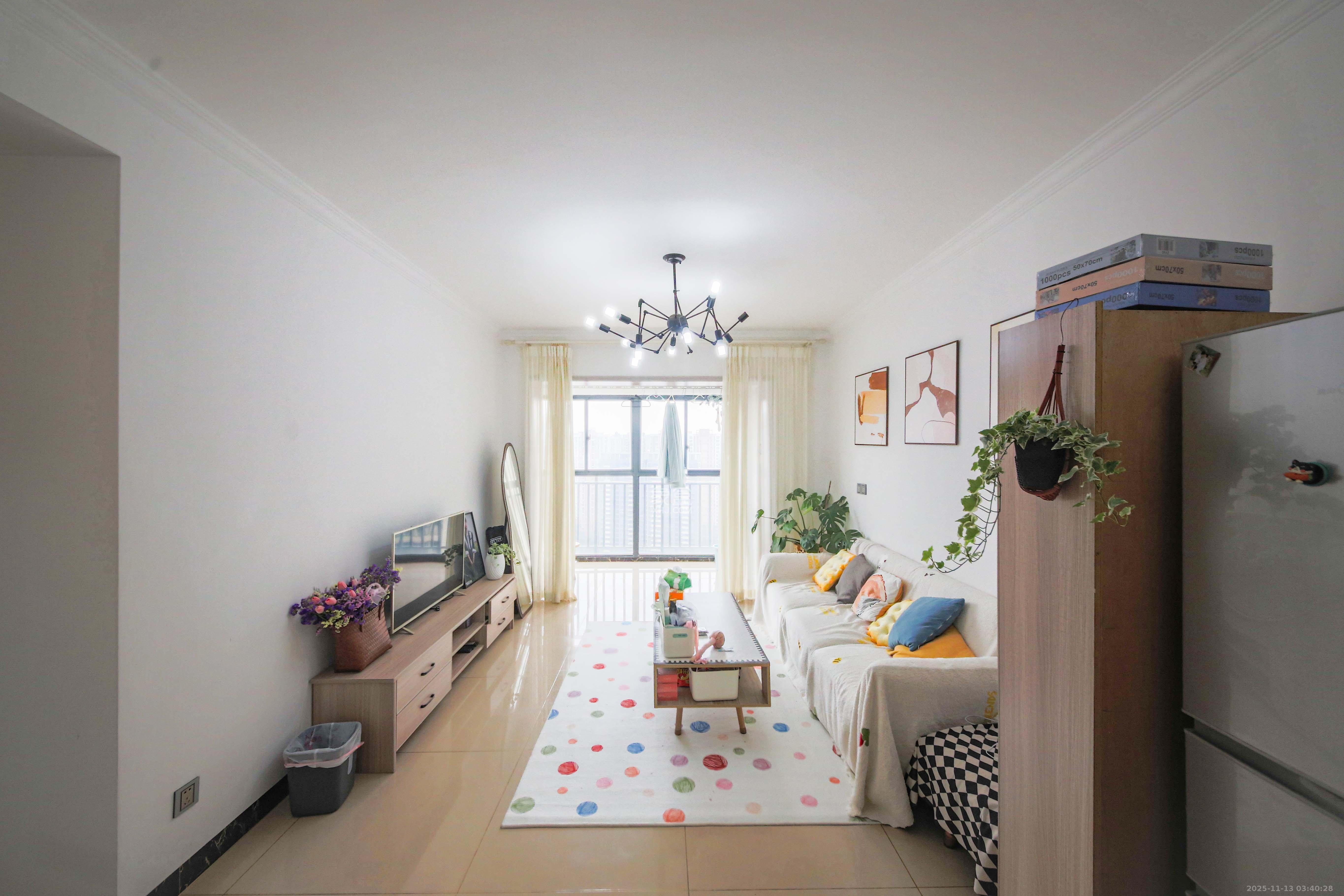 丽水熙园 3室2厅1卫 98.0万 丽水熙园 3室2厅1卫 98.0万客厅