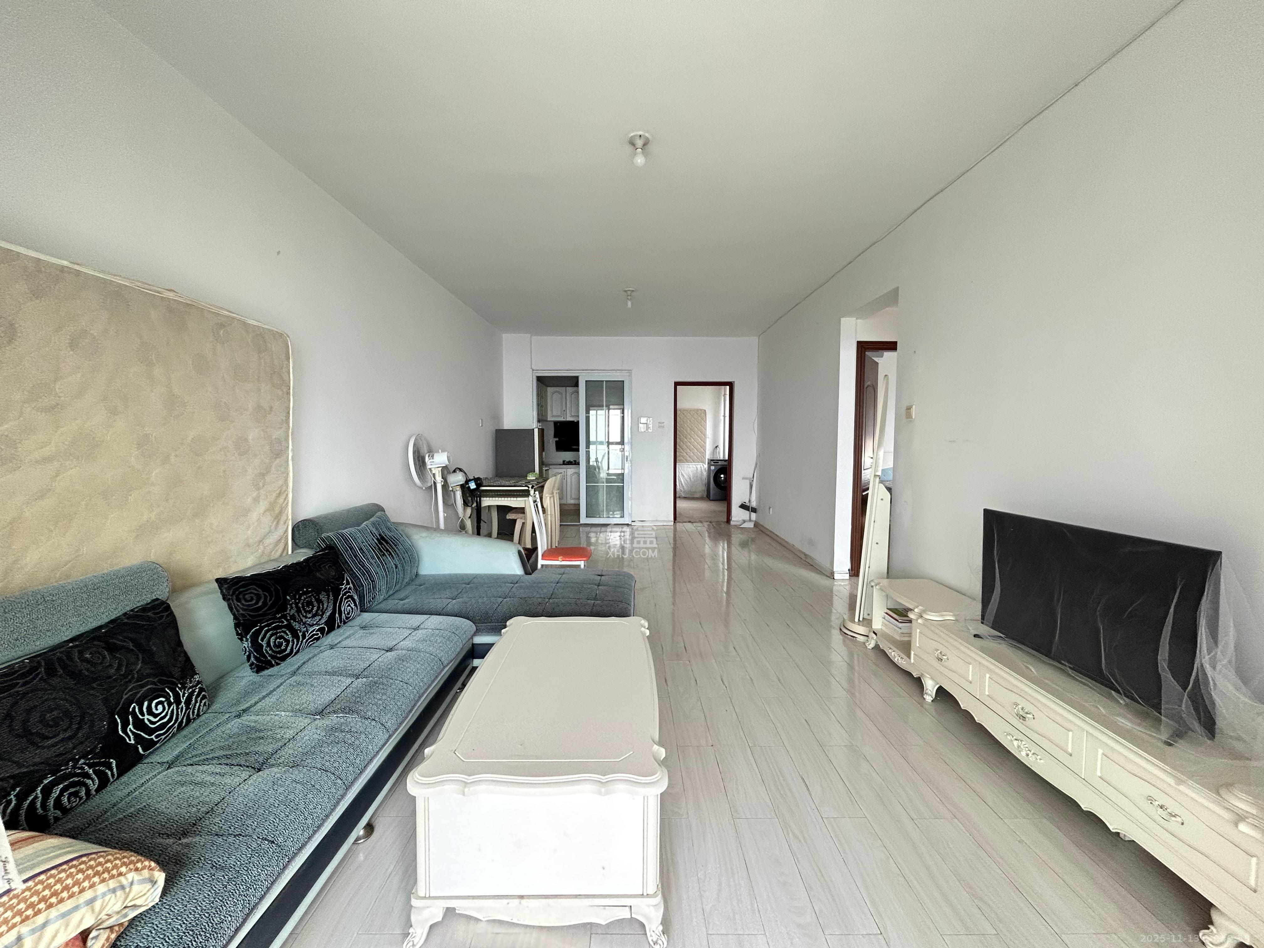 景秀江山  2室2厅1卫    2100.0元/月