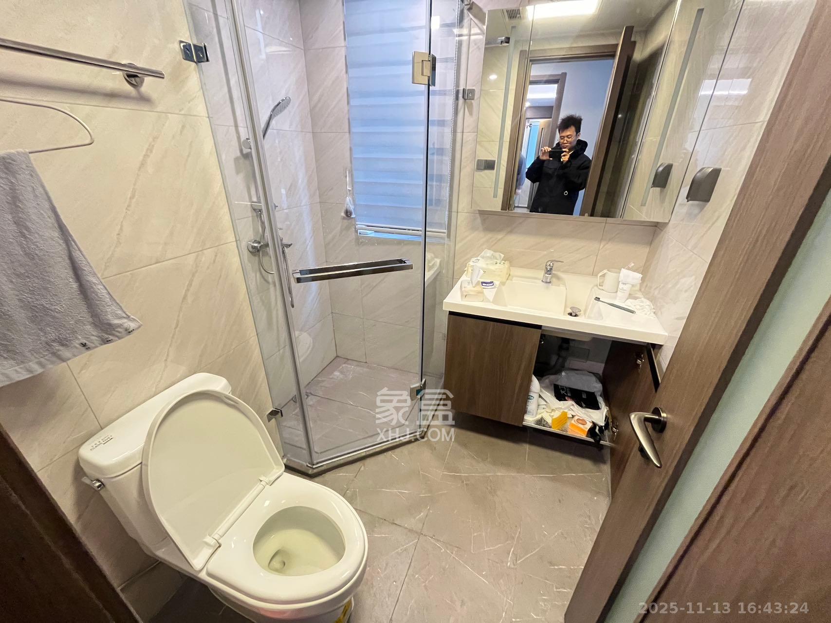 龙湖天璞  3室2厅2卫    4000.0元/月室内图