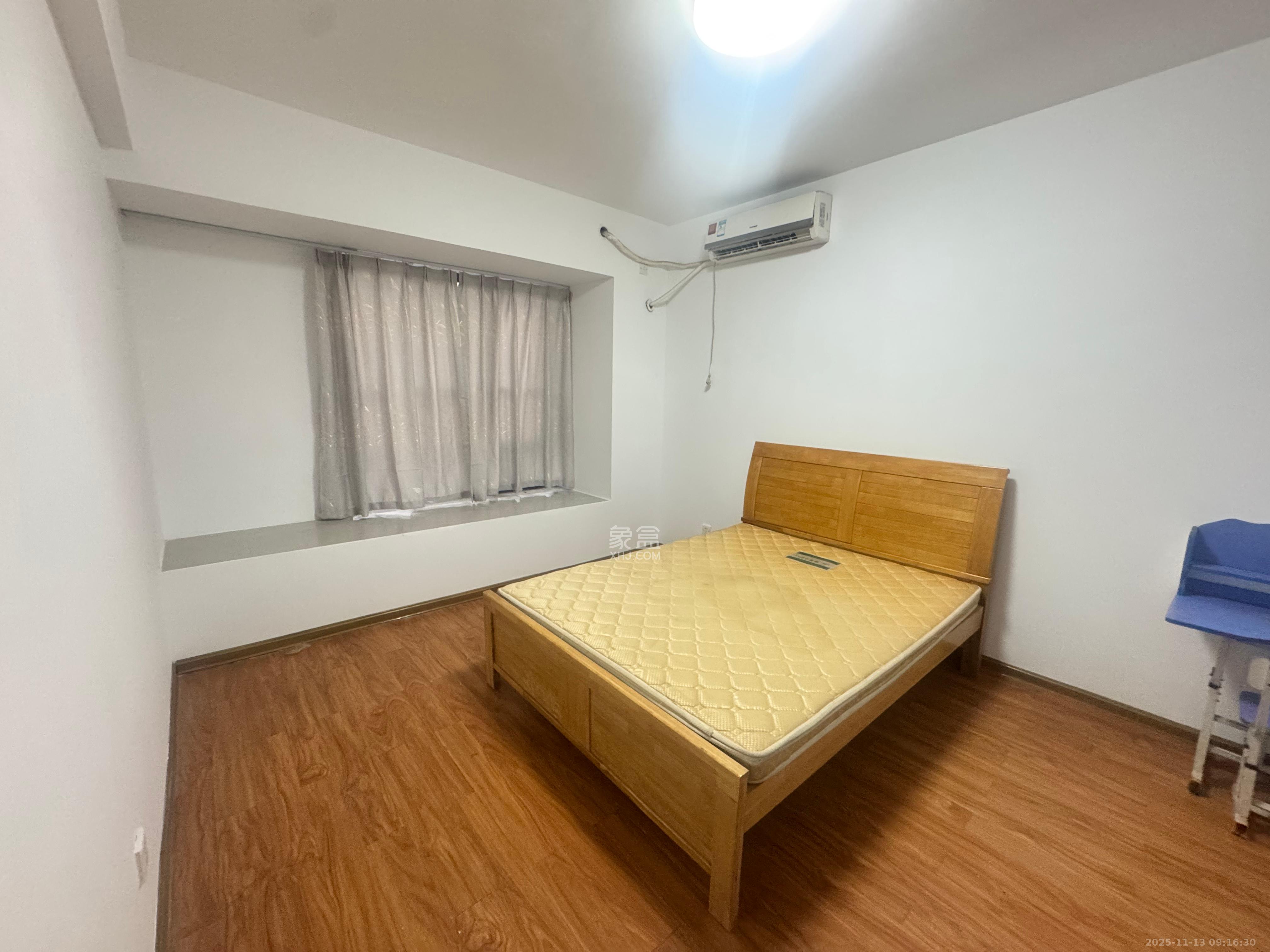 都市兰亭  3室2厅2卫    2100.0元/月室内图