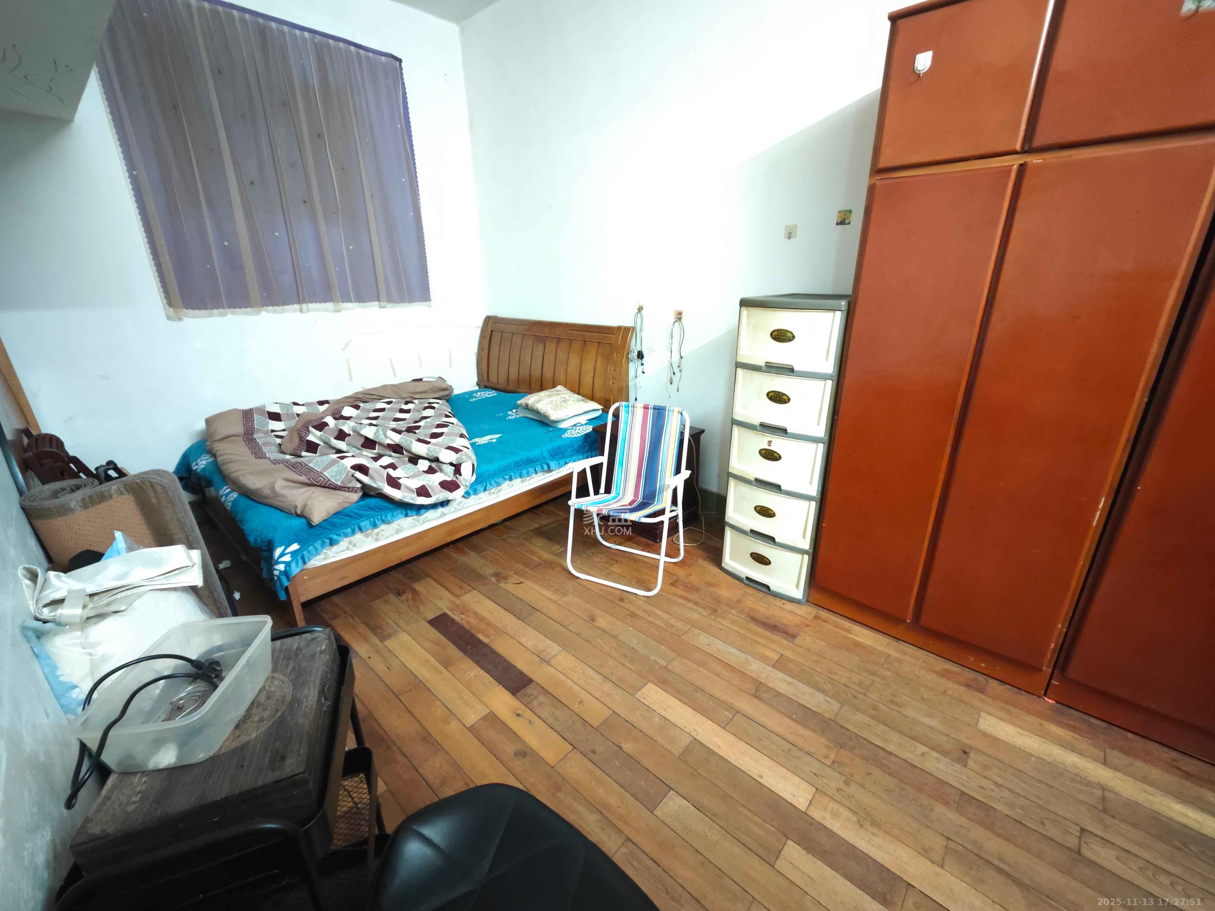 南沙井红旗织布厂宿舍 1室0厅0卫 1000.0元/月 南沙井红旗织布厂宿舍 1室0厅0卫 1000.0元/月室内图