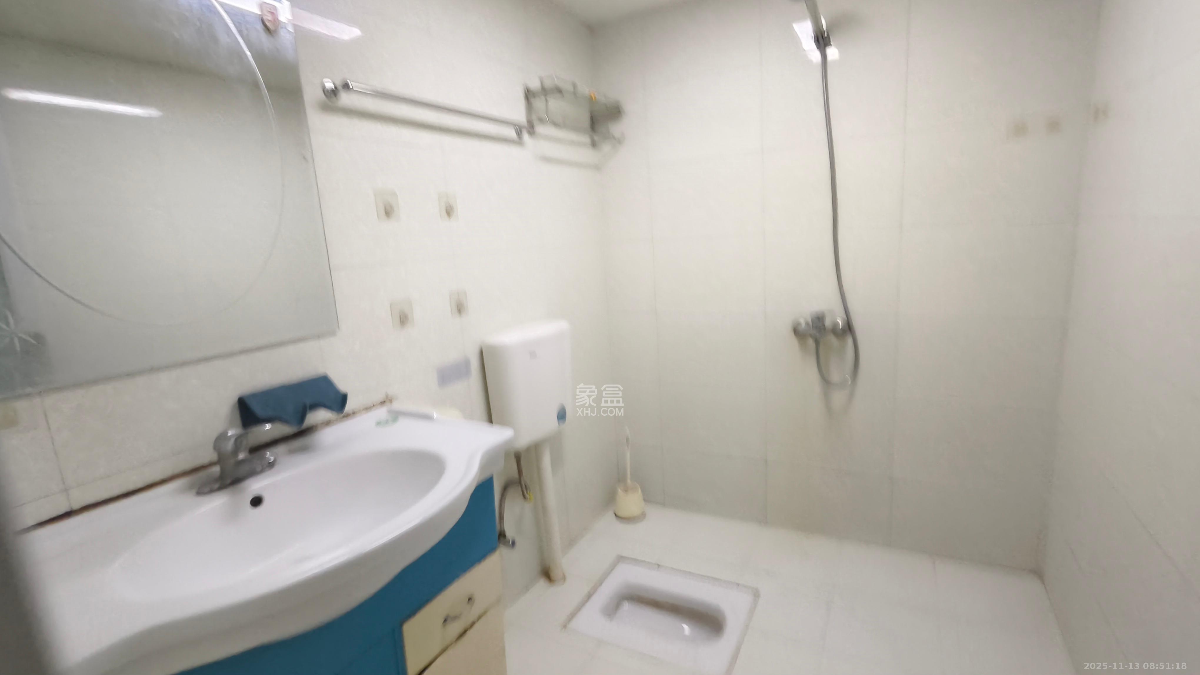 时代星城  1室1厅1卫    900.0元/月室内图