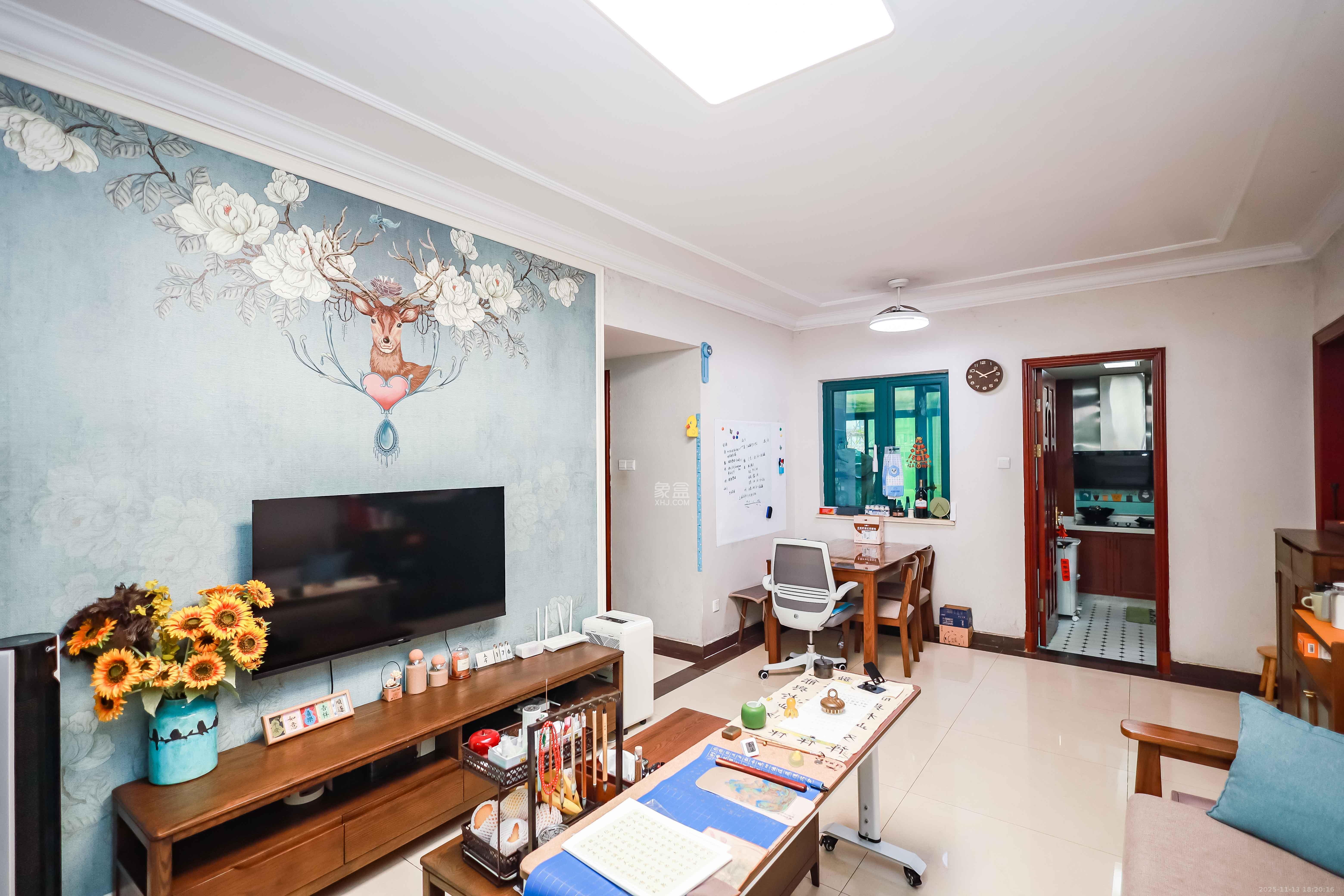 恒大华府 3室2厅1卫 135.0万 恒大华府 3室2厅1卫 135.0万客厅