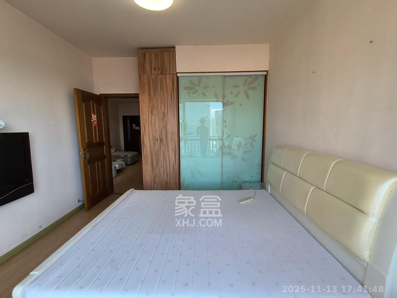 湘域中央  2室1厅1卫    2500.0元/月室内图