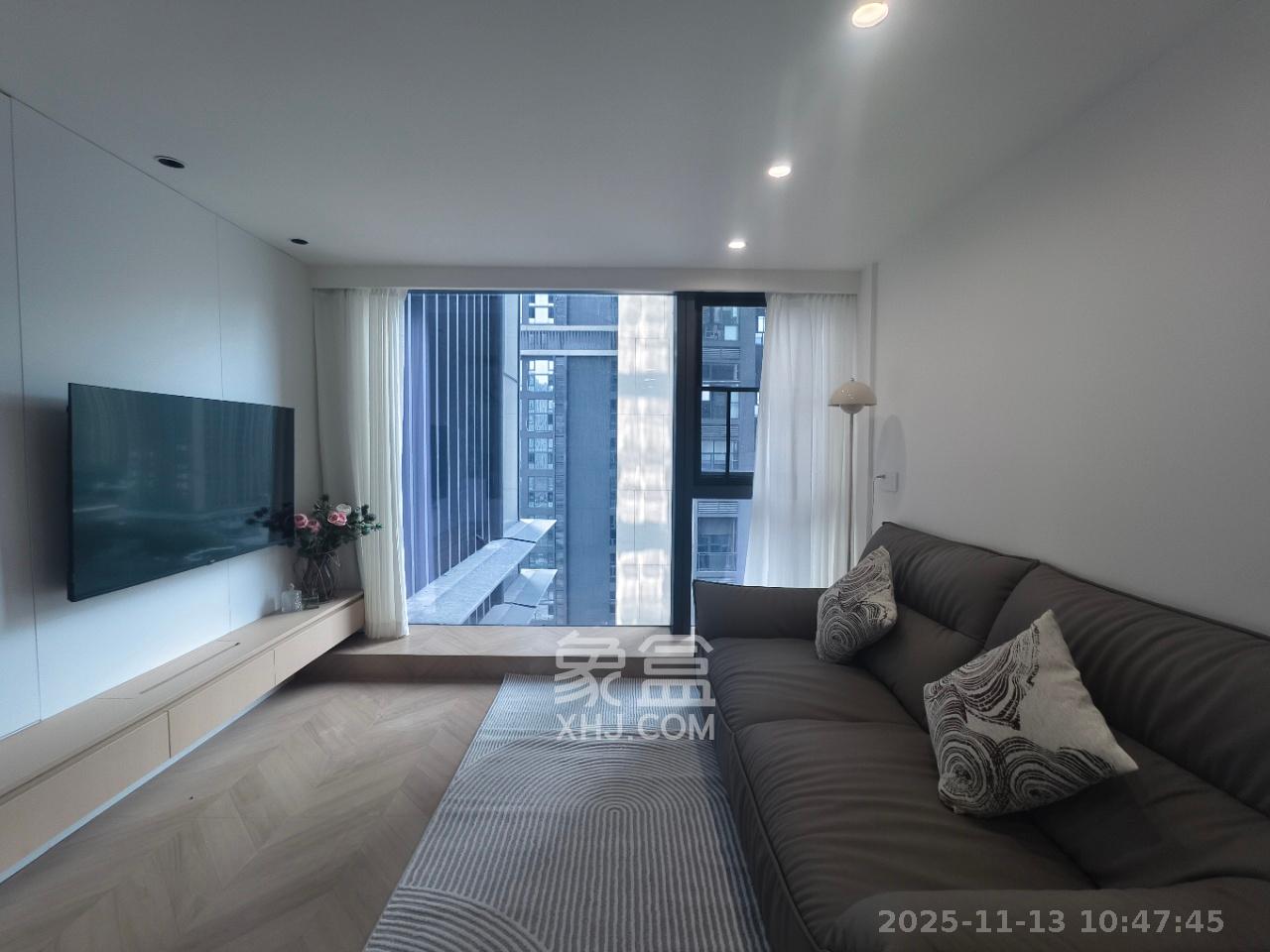 卓越中寰  2室1厅1卫    3000.0元/月