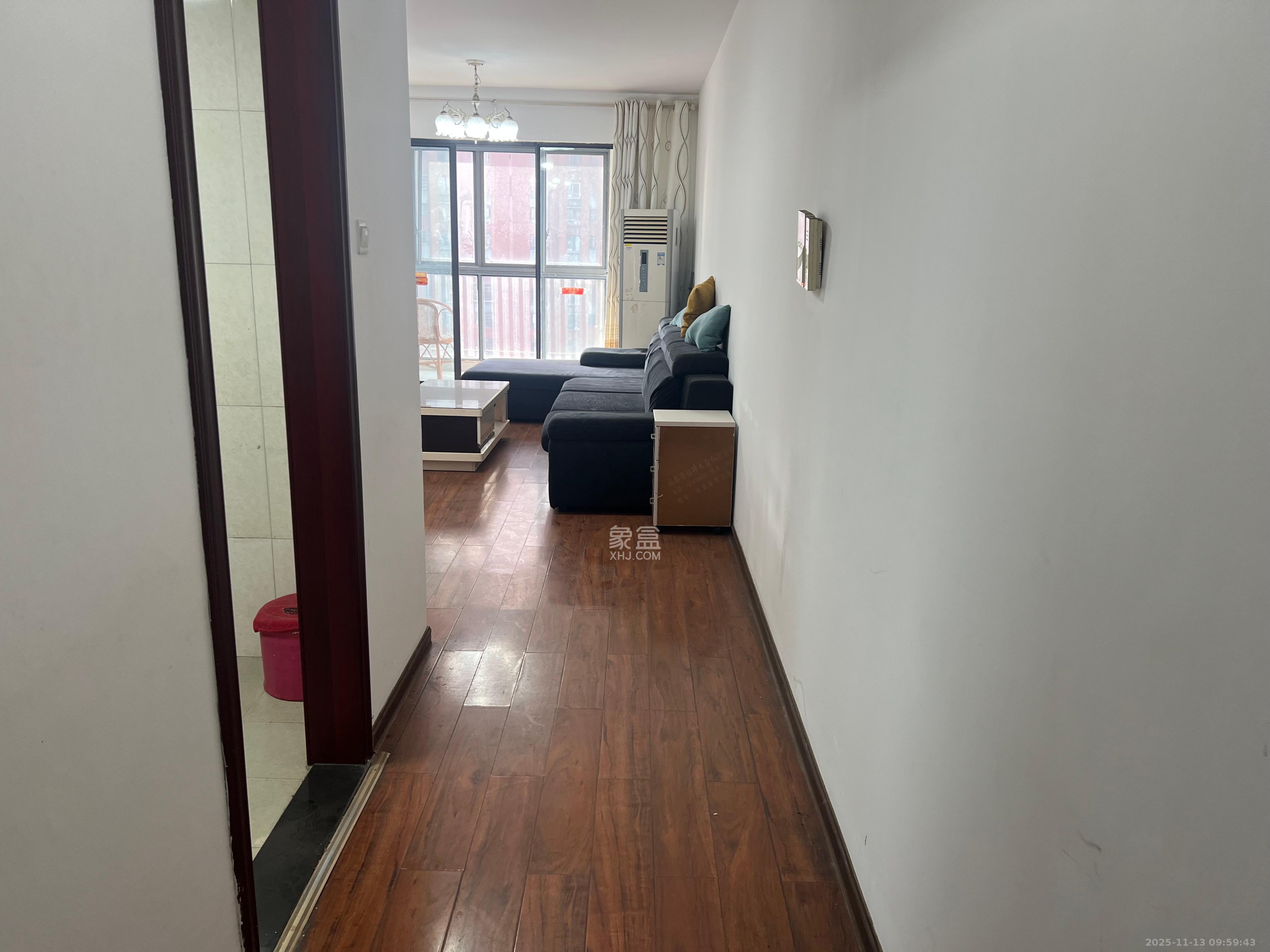 华润凤凰城二期  3室2厅1卫    2000.0元/月室内图