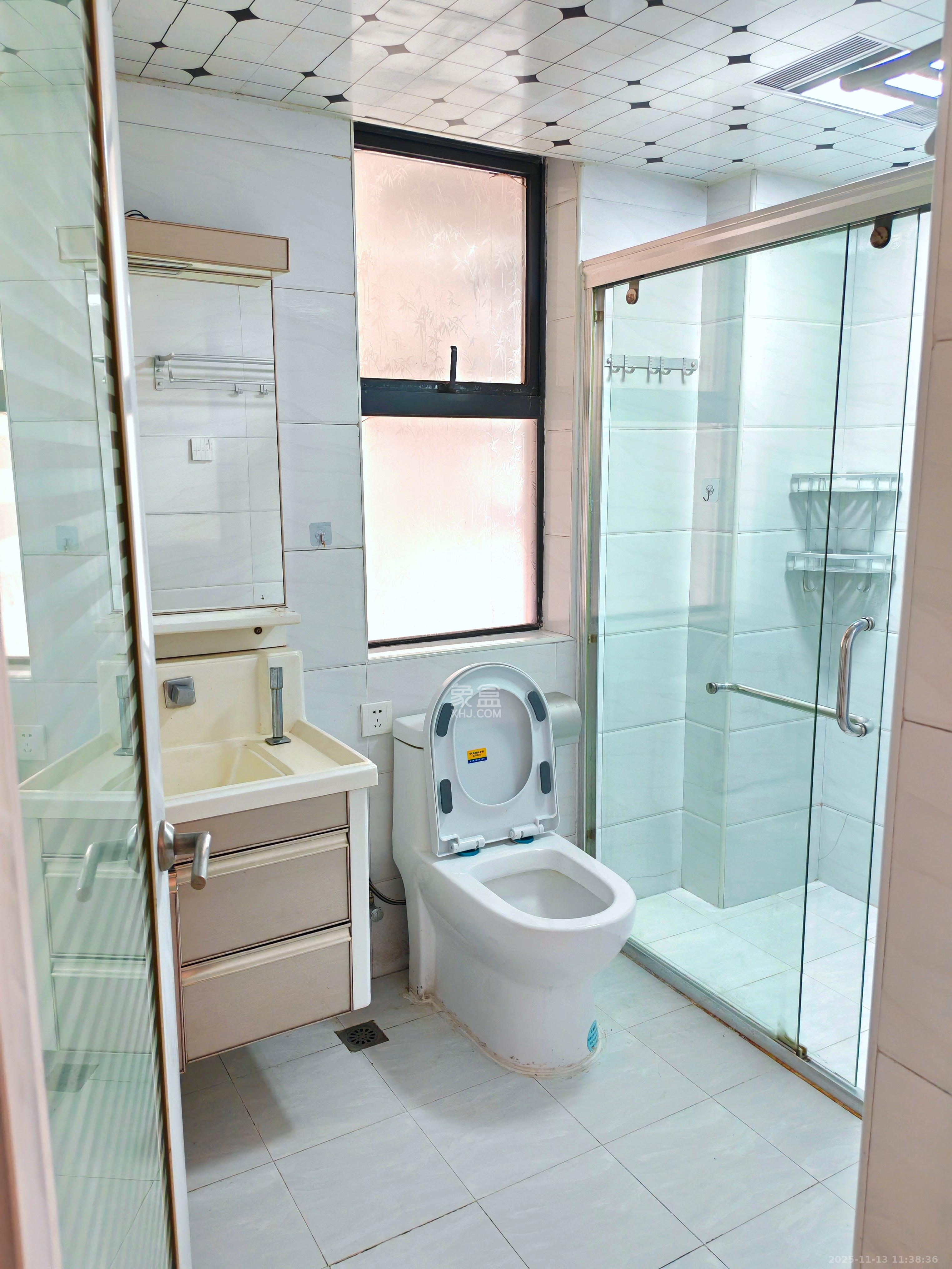 中海梅溪湖壹号 3室2厅1卫 2500.0元/月 中海梅溪湖壹号 3室2厅1卫 2500.0元/月室内图