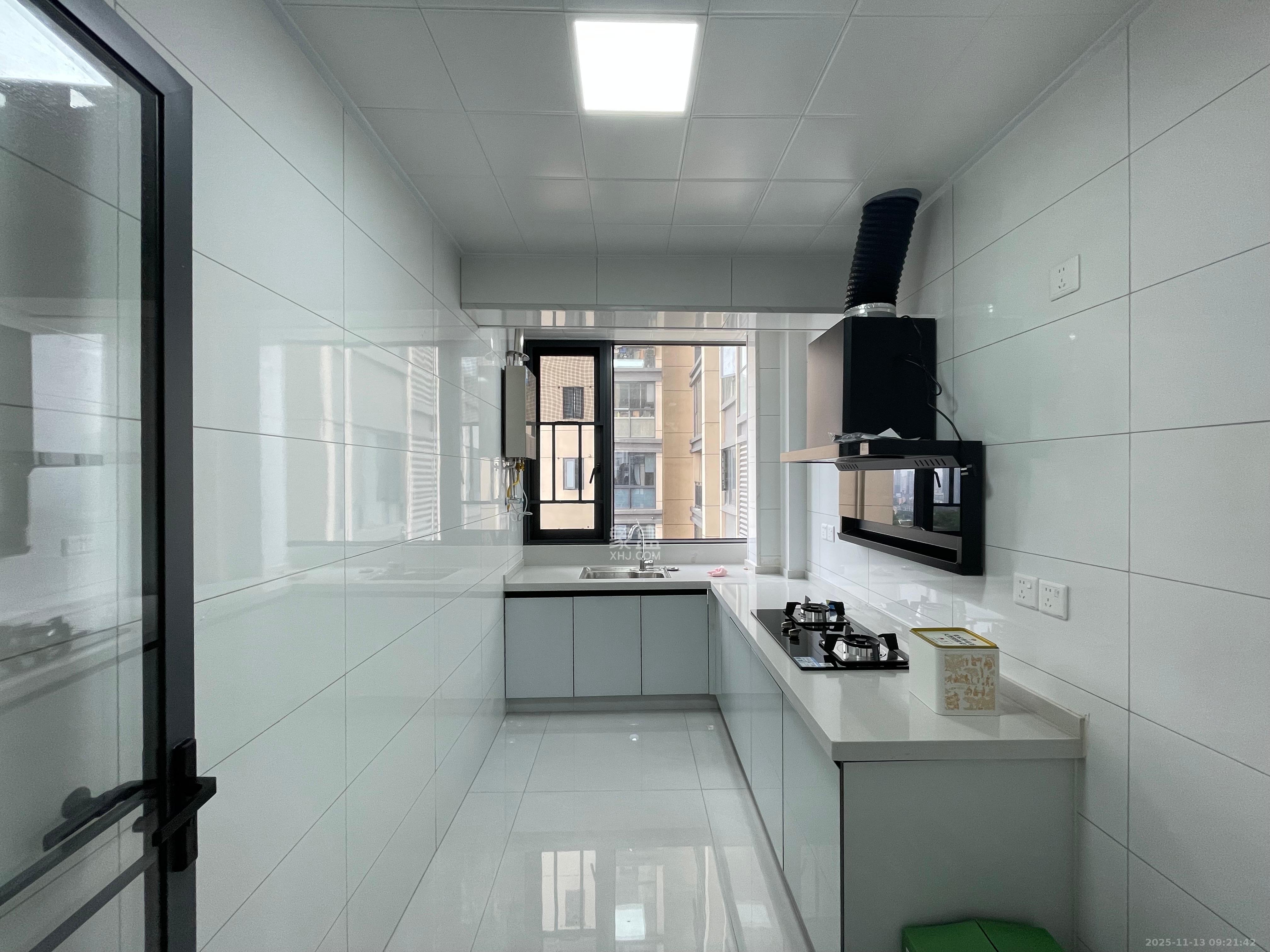 璞悦府  3室2厅2卫    3500.0元/月室内图