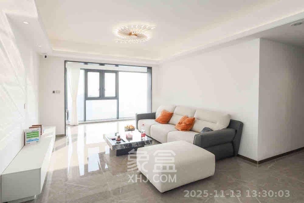 阳光城翡丽云邸  3室2厅2卫    2400.0元/月室内图