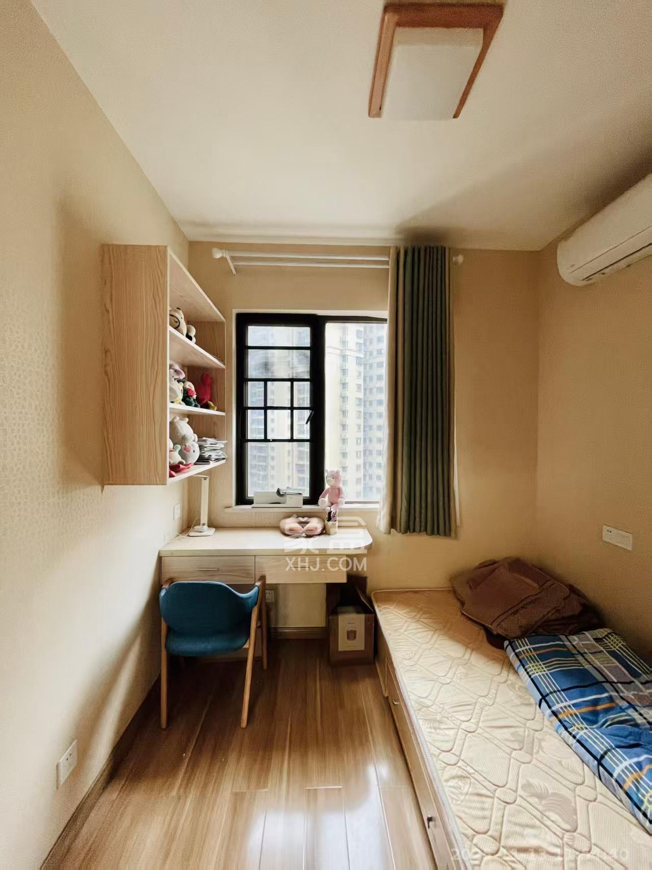 华润置地广场一期 3室2厅2卫 2200.0元/月 华润置地广场一期 3室2厅2卫 2200.0元/月室内图