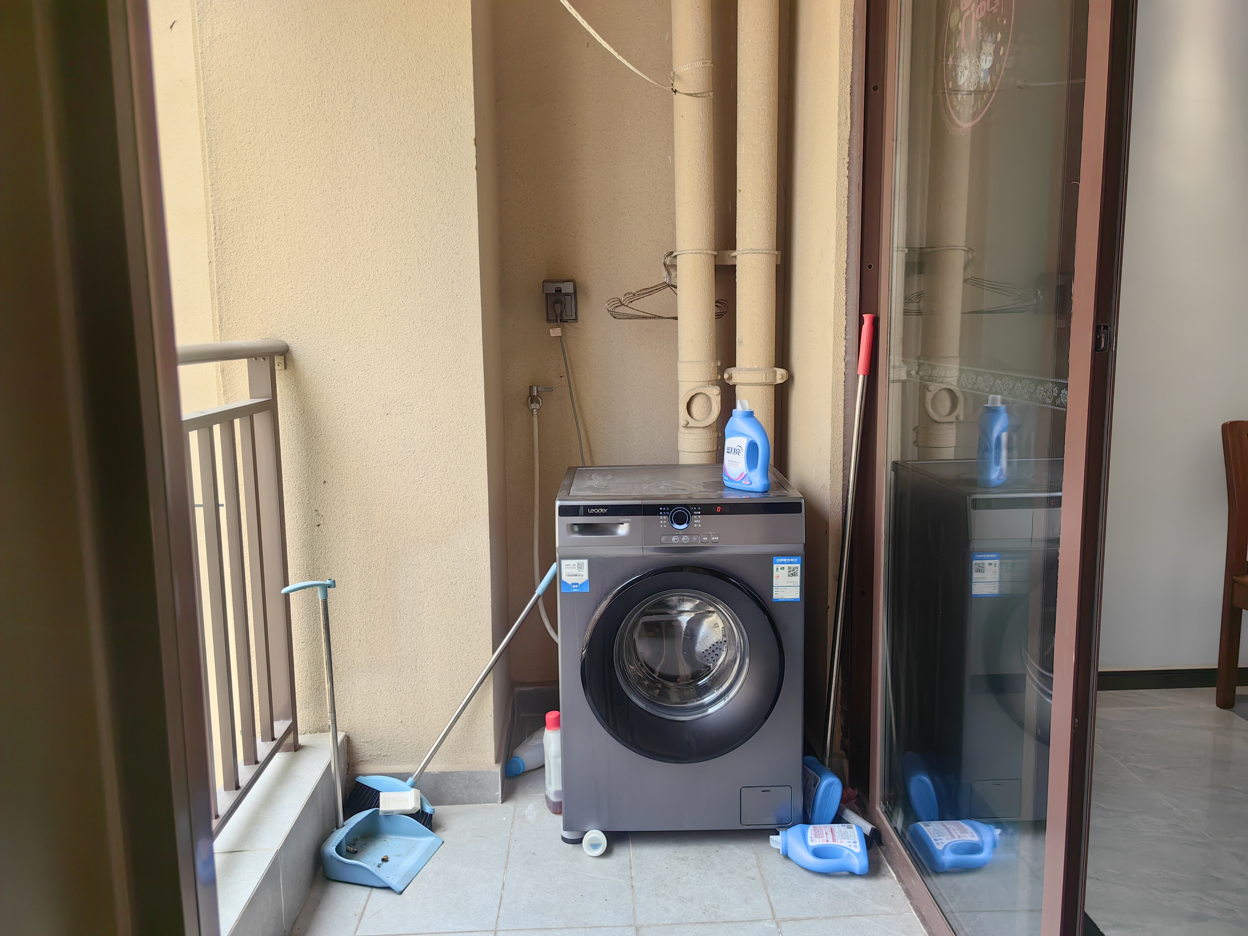 海航豪庭南苑  4室2厅2卫    5800.0元/月室内图