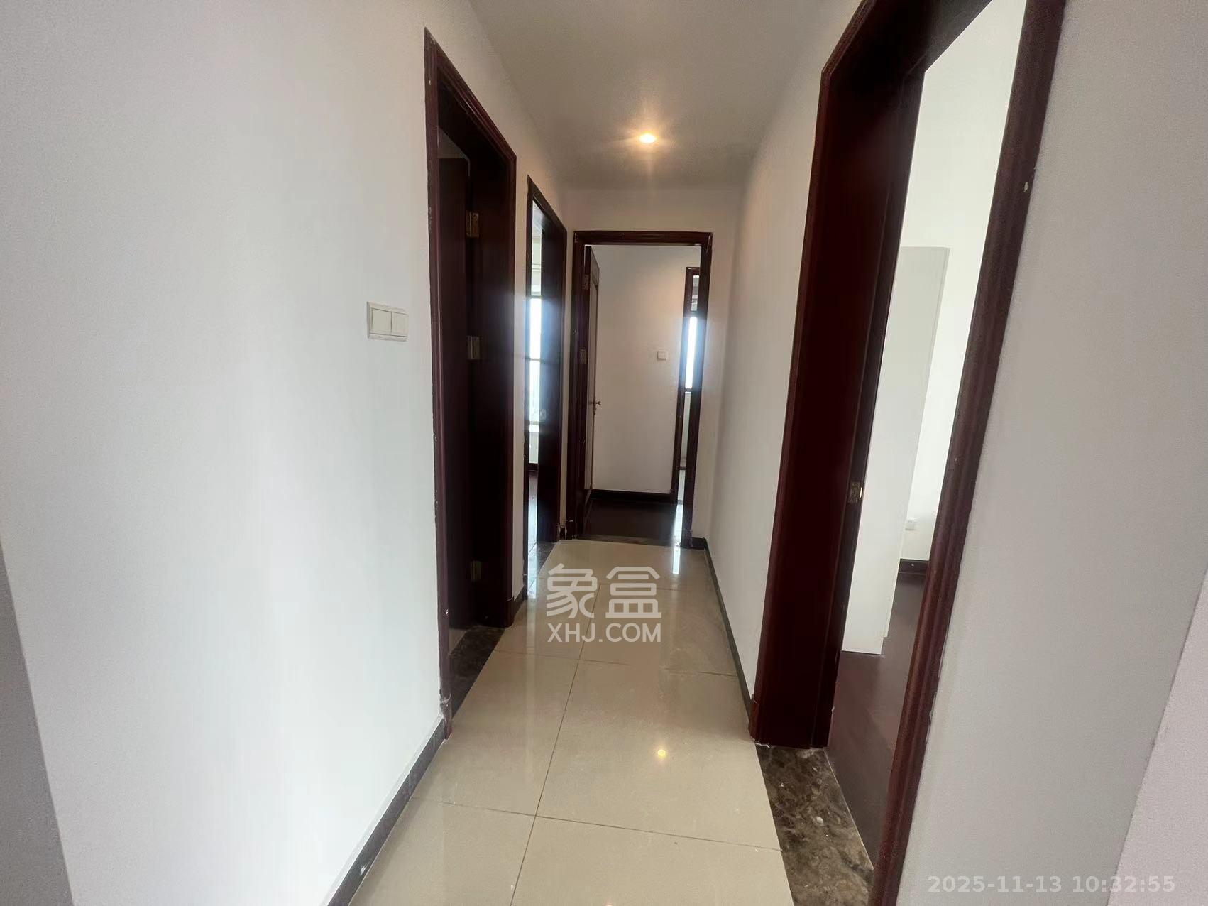 恒大绿洲 3室2厅2卫 2300.0元/月 恒大绿洲 3室2厅2卫 2300.0元/月室内图