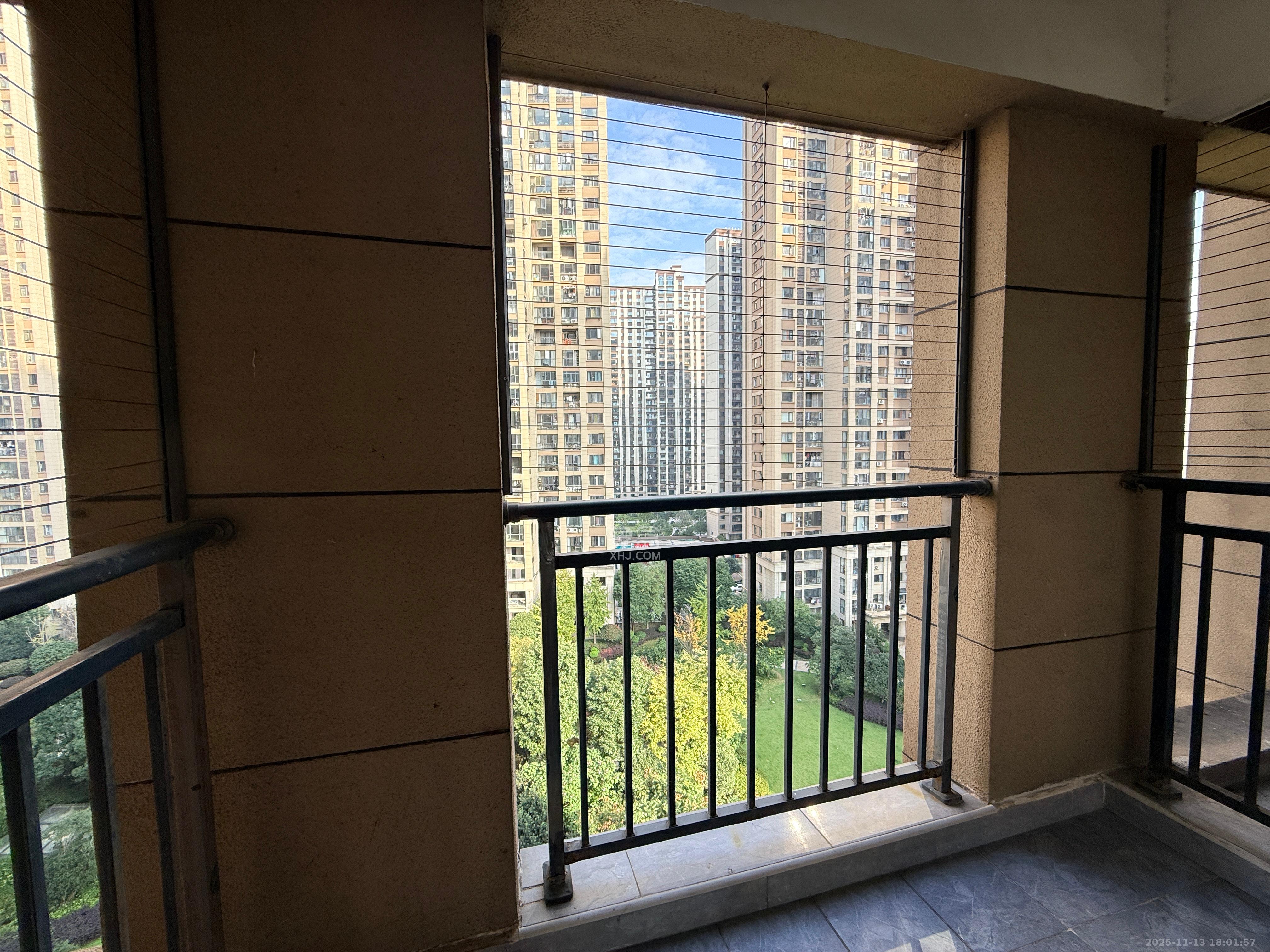 嘉宇银杉（嘉宇西苑）  3室2厅2卫    2100.0元/月室内图