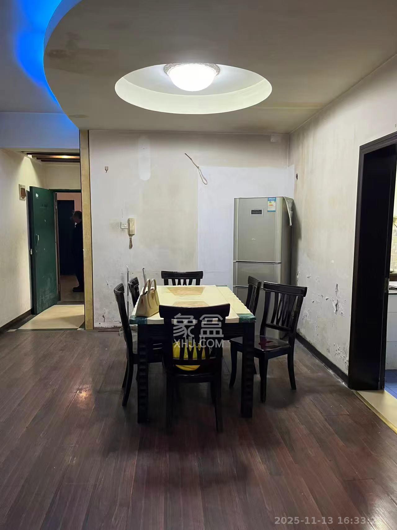 金泉公寓 4室2厅2卫 2500.0元/月 金泉公寓 4室2厅2卫 2500.0元/月室内图