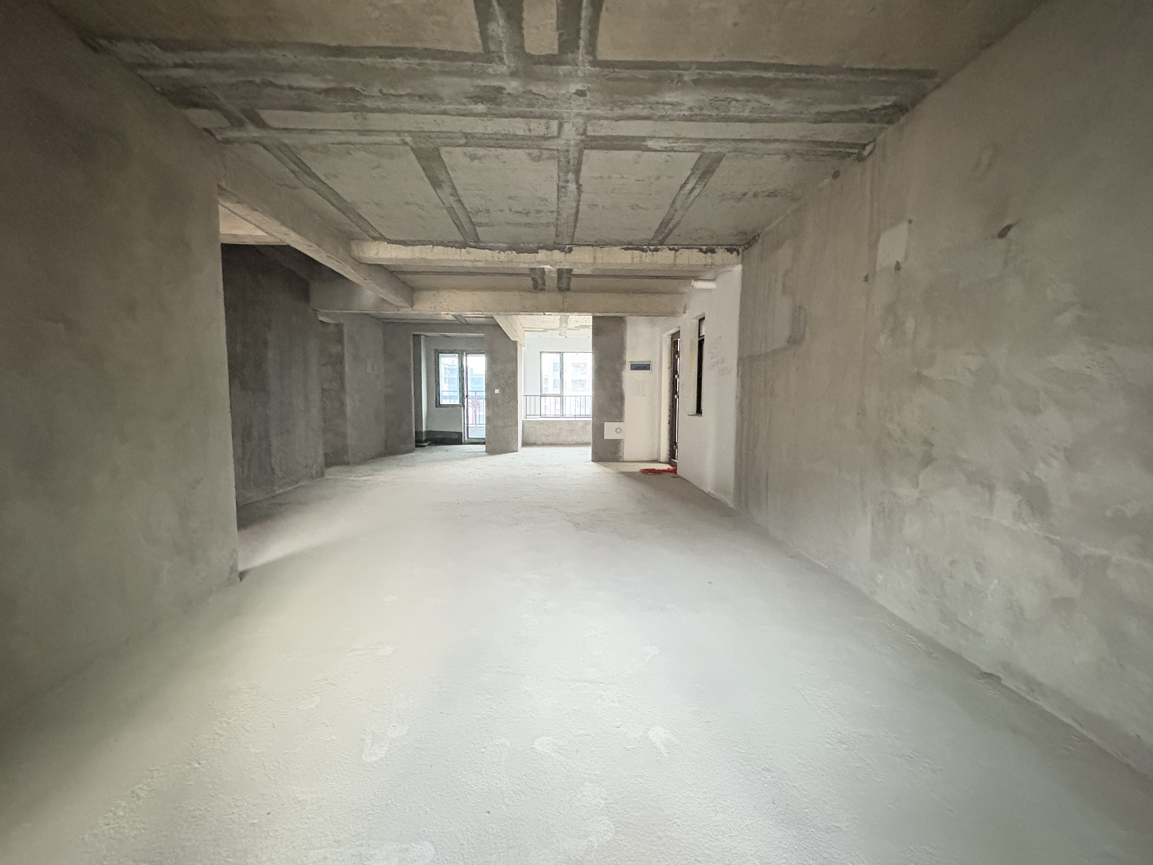 融冠蜜城 5室2厅2卫 80.0万 融冠蜜城 5室2厅2卫 80.0万客厅