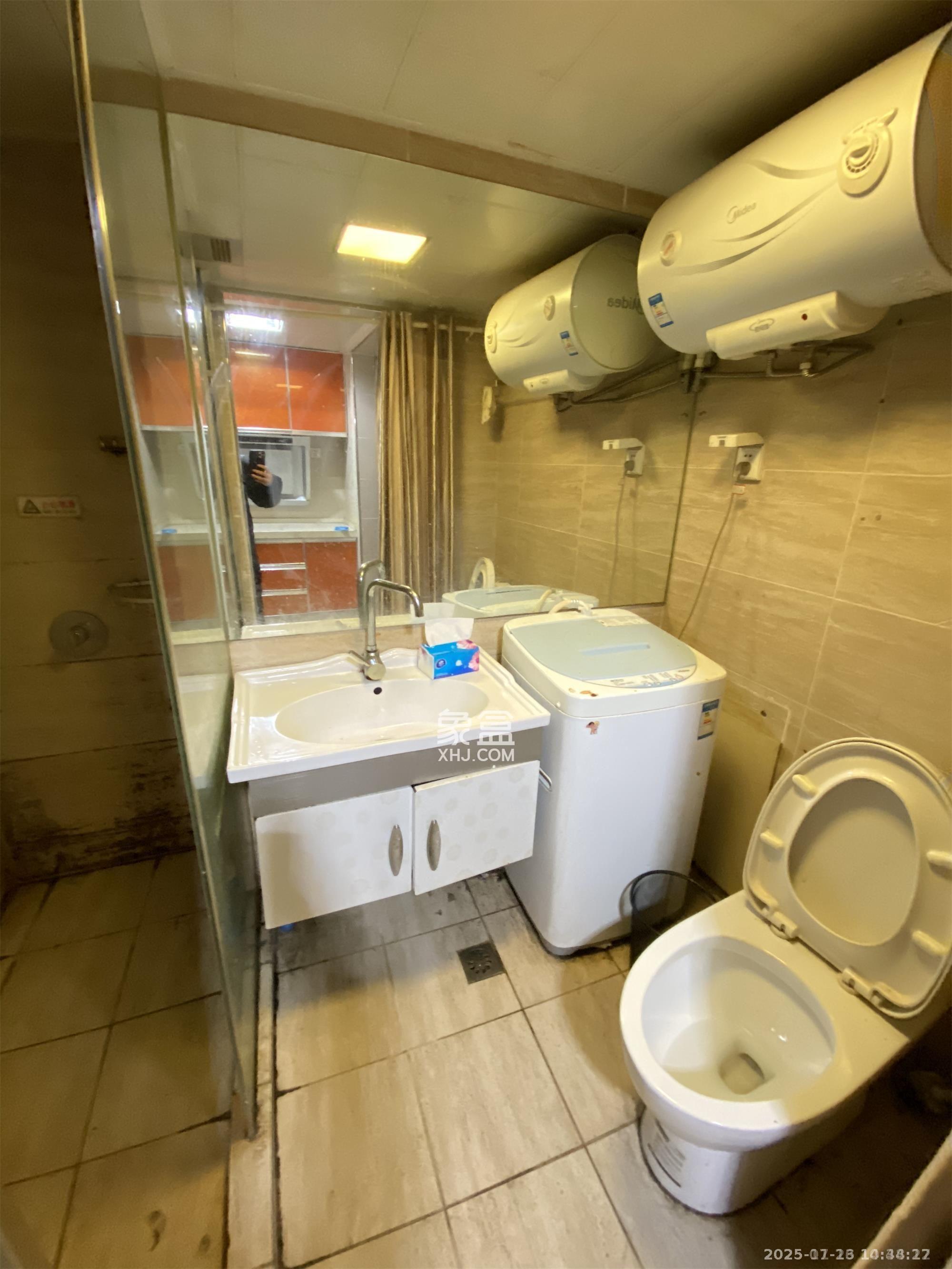 三重星都心  1室1厅1卫    1550.0元/月室内图