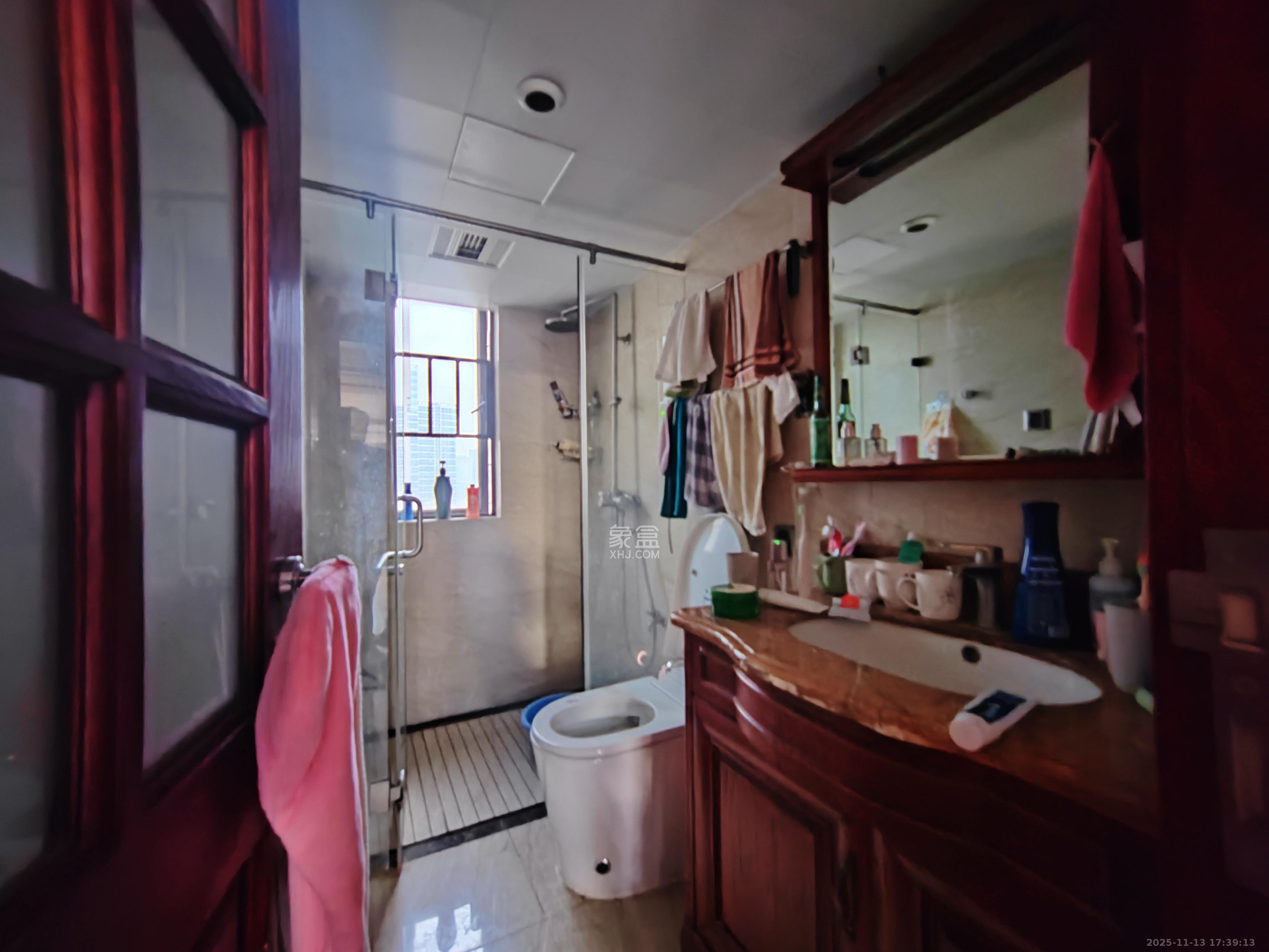 南山雍江汇（滨江国际新城）  4室2厅2卫    5500.0元/月室内图