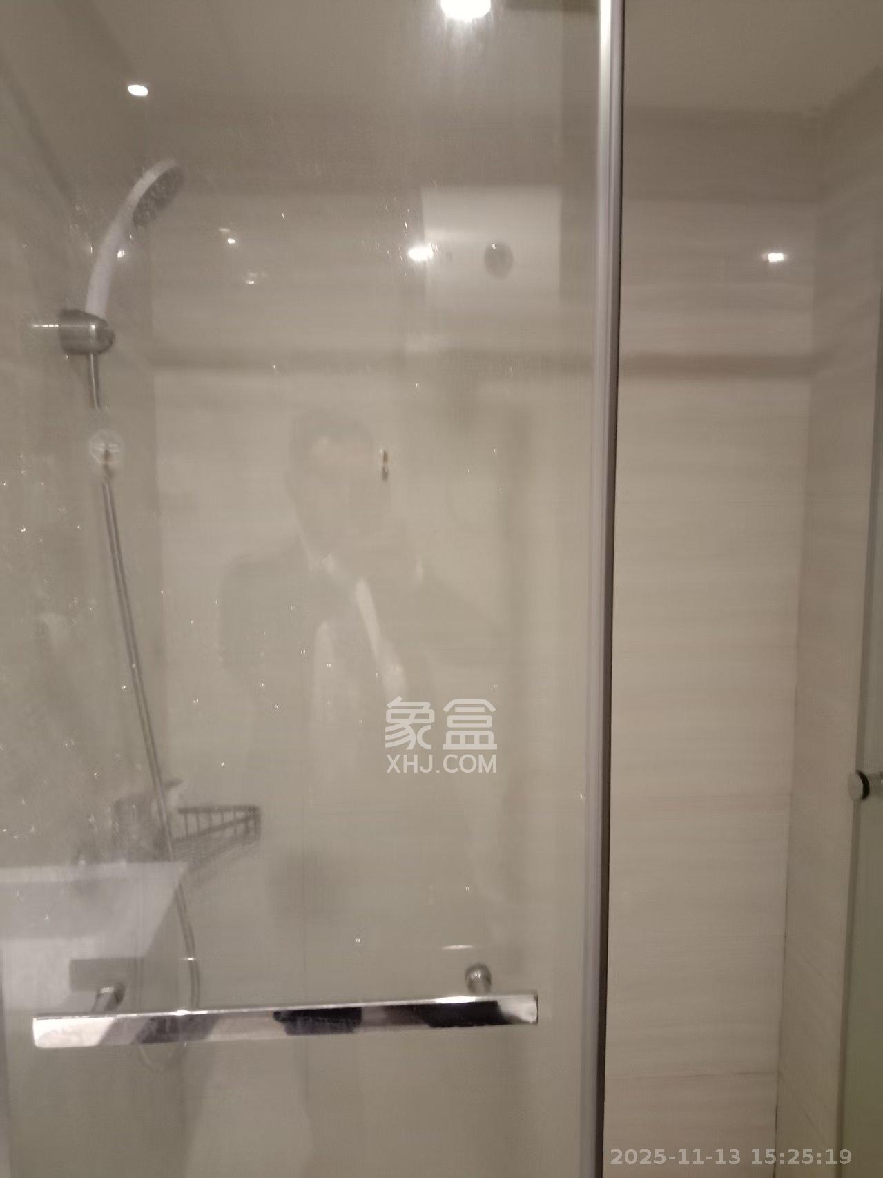 恒大翡翠华庭 1室1厅1卫 1500.0元/月 恒大翡翠华庭 1室1厅1卫 1500.0元/月室内图