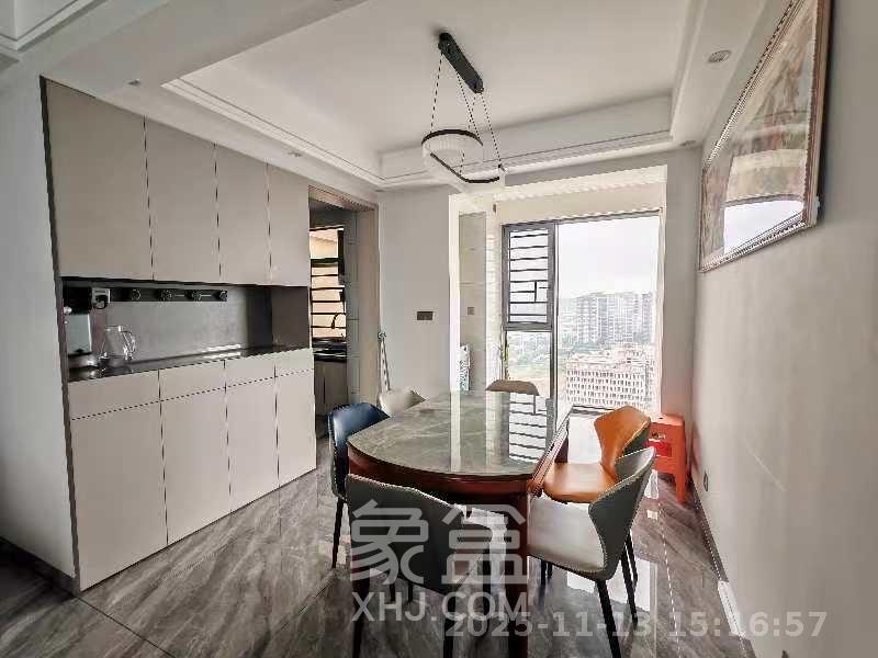 福天星中心（福天星雅苑）  4室2厅2卫    3800.0元/月室内图