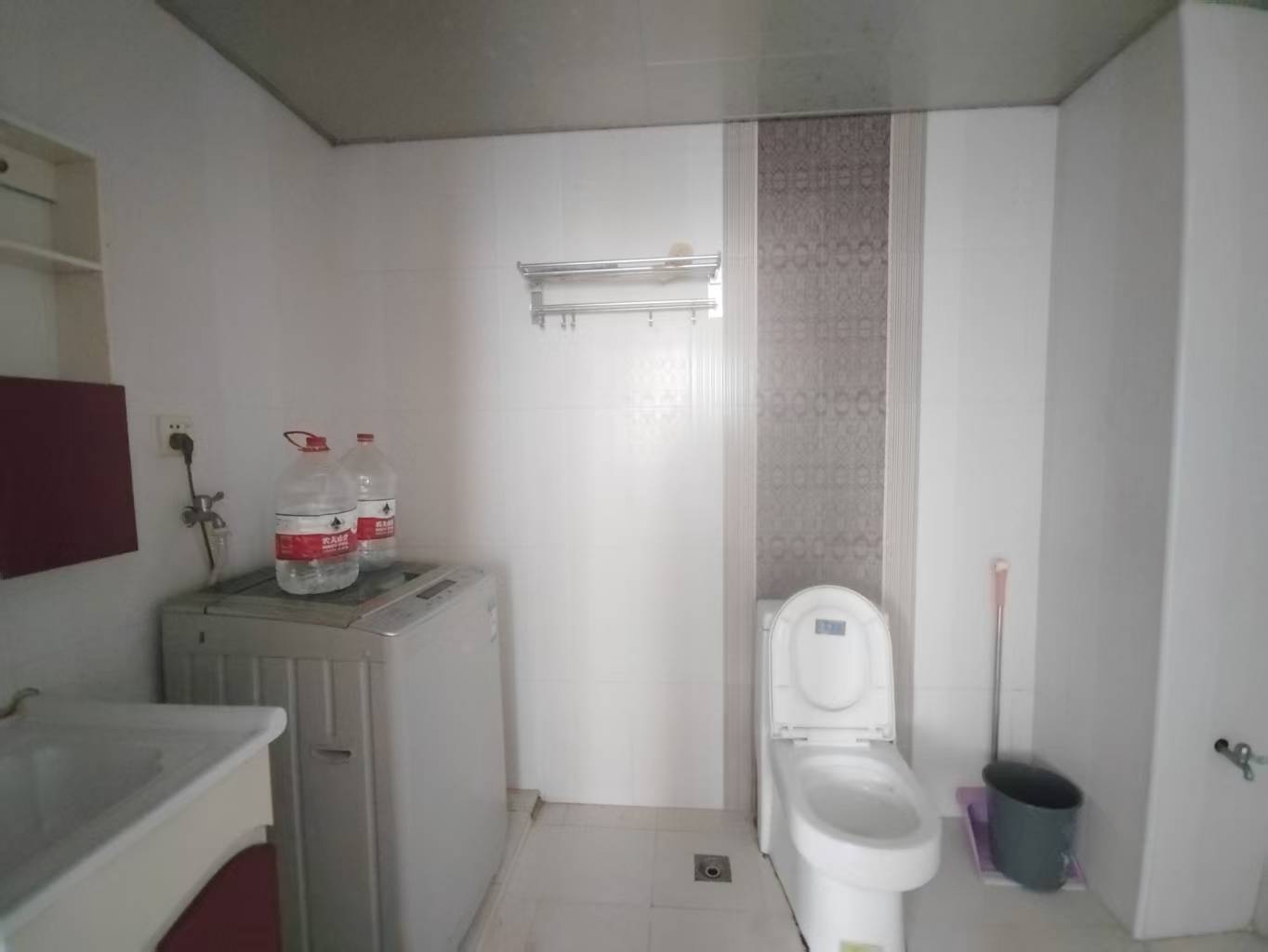 冠都现代城（冠都幸福彼岸）  1室1厅1卫    900.0元/月室内图