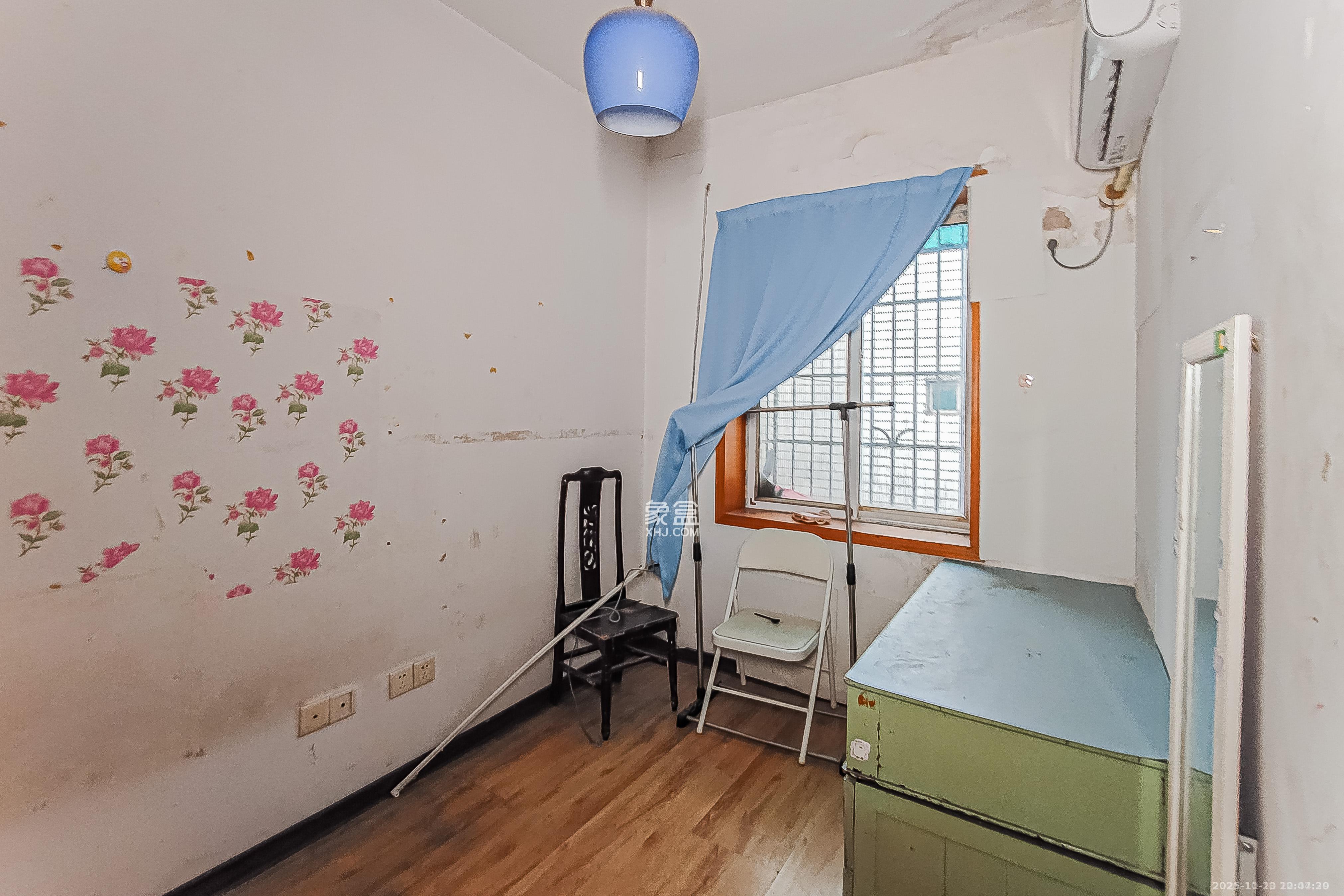 造纸厂宿舍  1室2厅1卫    1600.0元/月